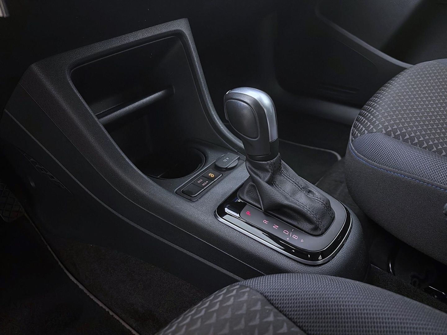 Volkswagen up e-up! - Samsaru's Car Outlet