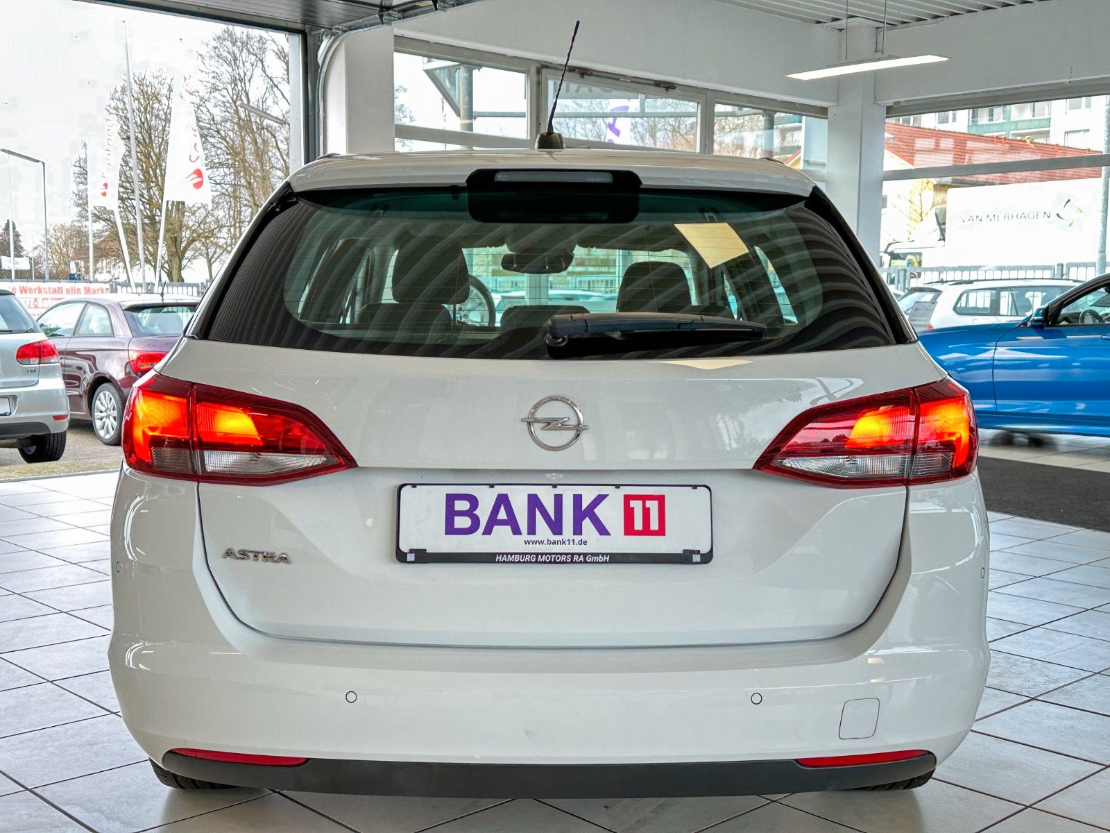 Opel Astra K 1.5 D Sports Tourer Business - Samsaru's Car Outlet