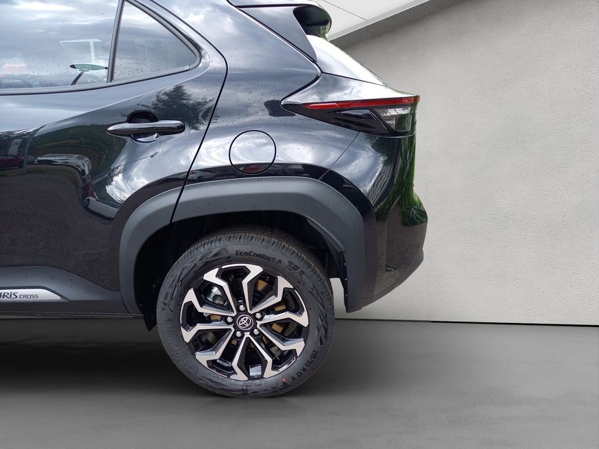 Toyota Yaris Cross Teamplayer Safety-Paket Winter-Paket