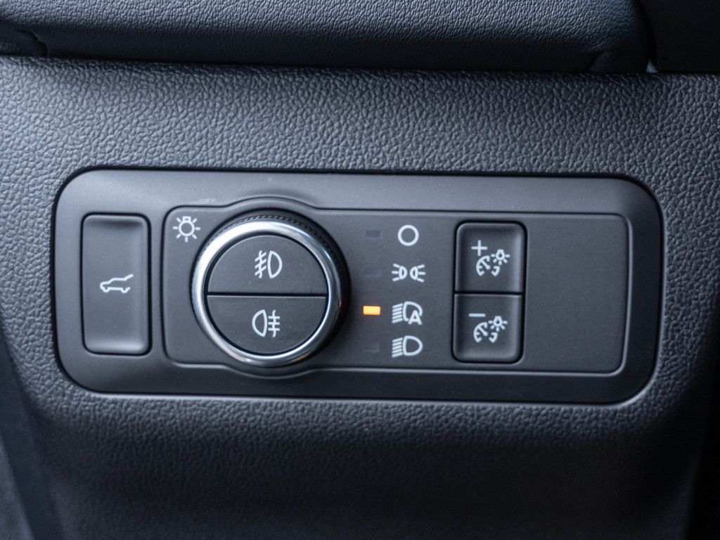 Ford KUGA VIGNALE - Samsaru's Car Outlet