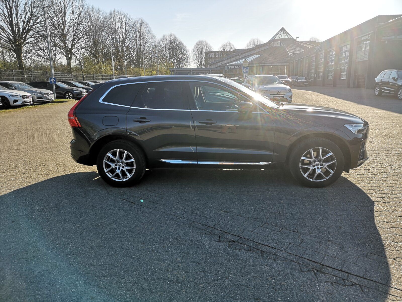 Volvo XC60 B4 Plus Bright SHD/Keyless-Start/Autom./LED