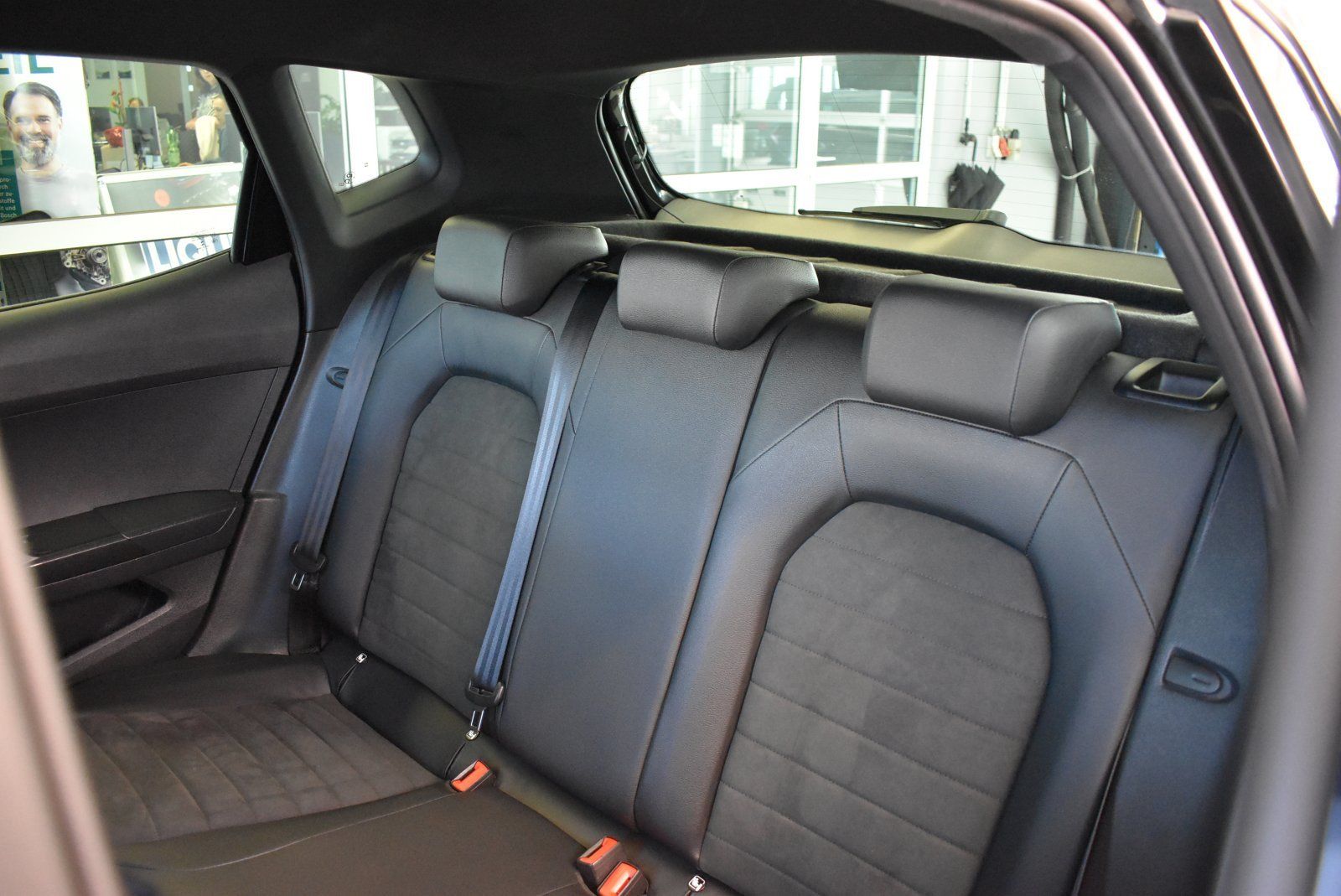 Seat Arona 1.0TSI Xcellence - Samsaru's Car Outlet