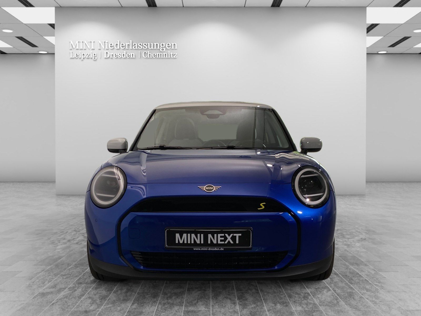 MINI Cooper SE - Samsaru's Car Outlet