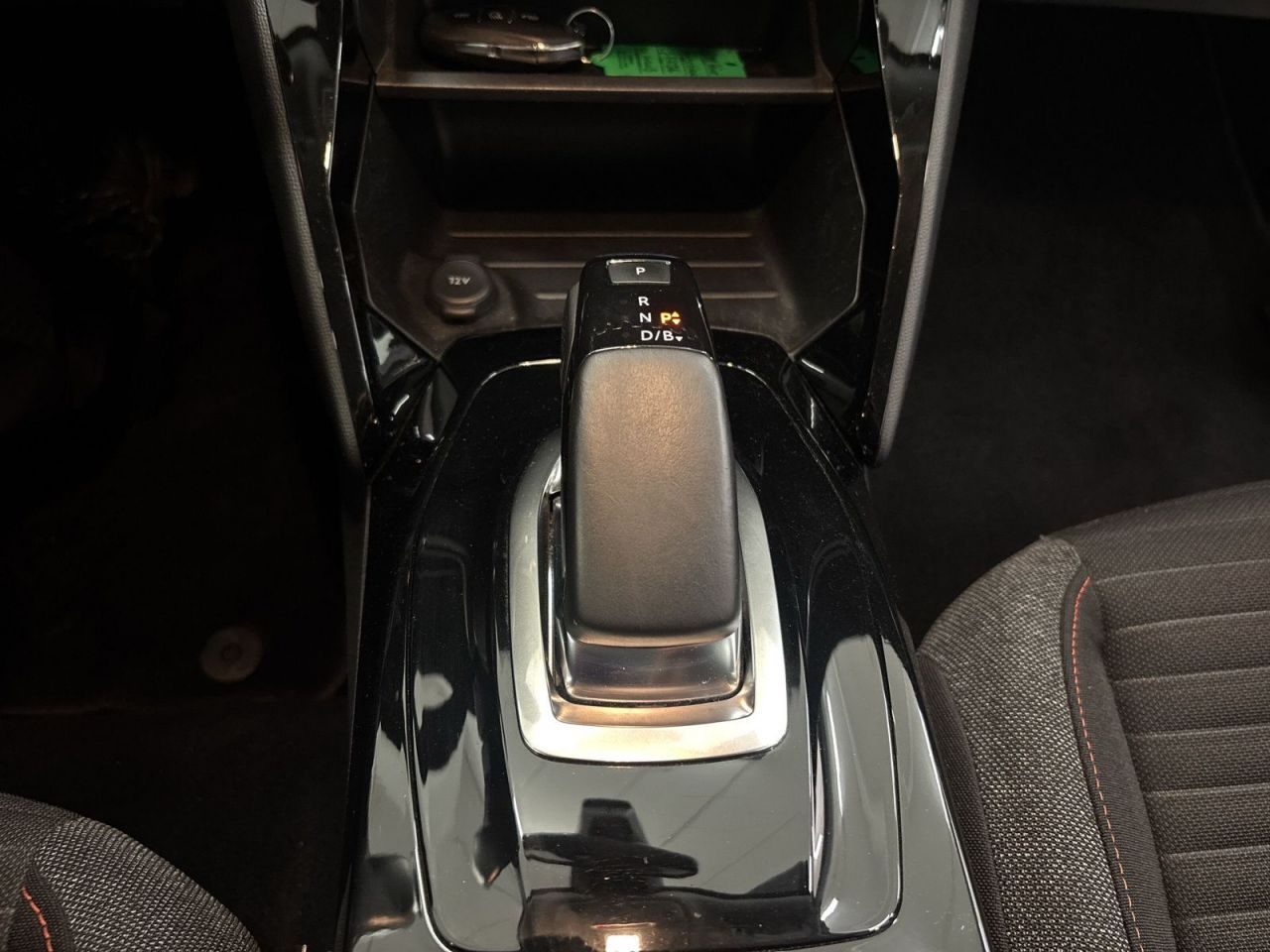 Peugeot e-2008 Active - Samsaru's Car Outlet