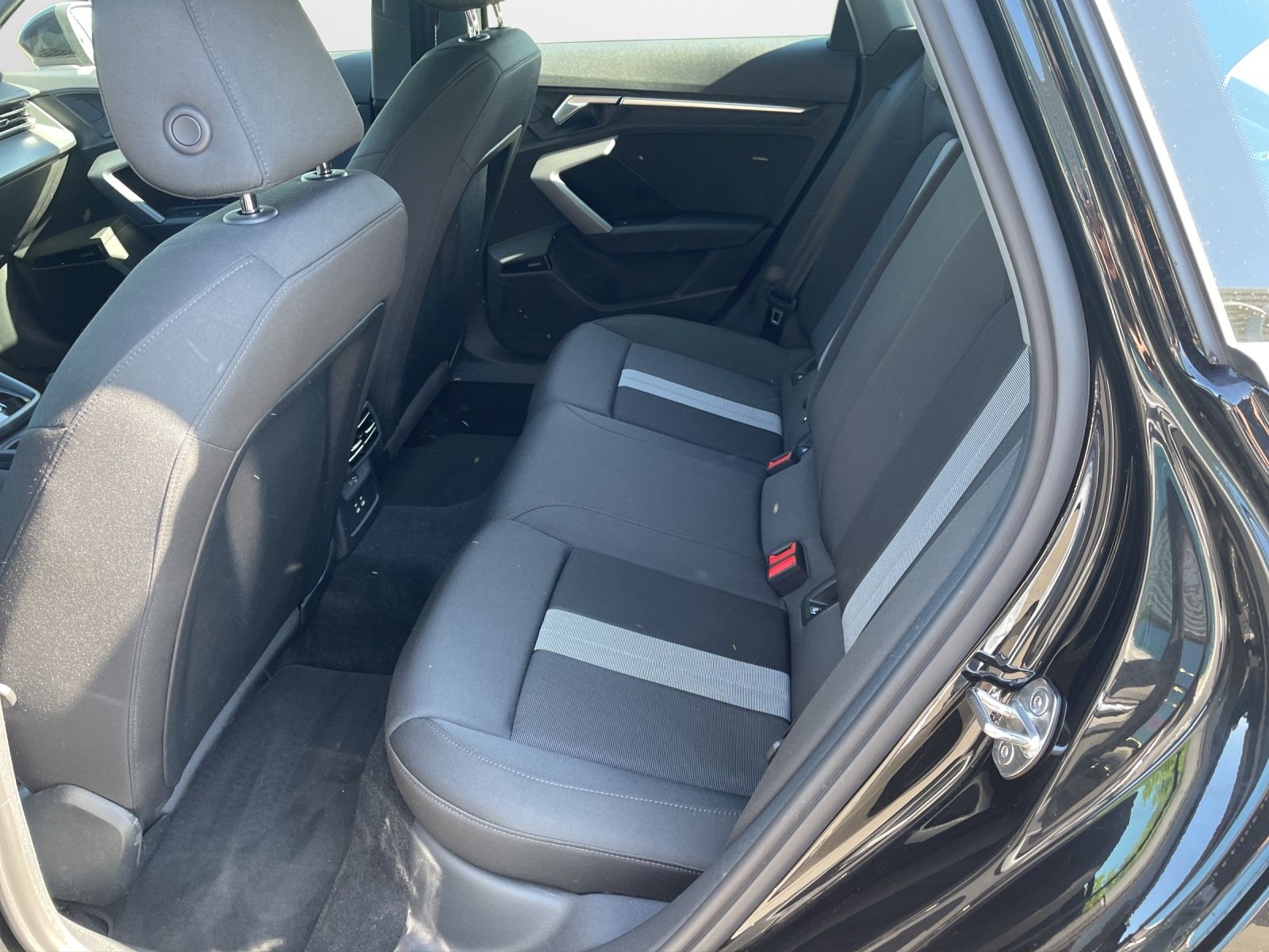 Audi A3 Sportback 35 TDI S tronic advanced - Samsaru's Car Outlet