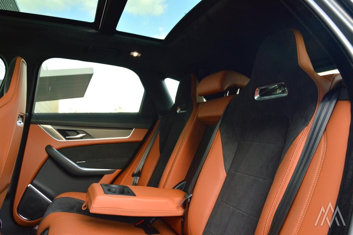 Jaguar F-Pace  SVR 575 PS  Panorama / Pixel LED