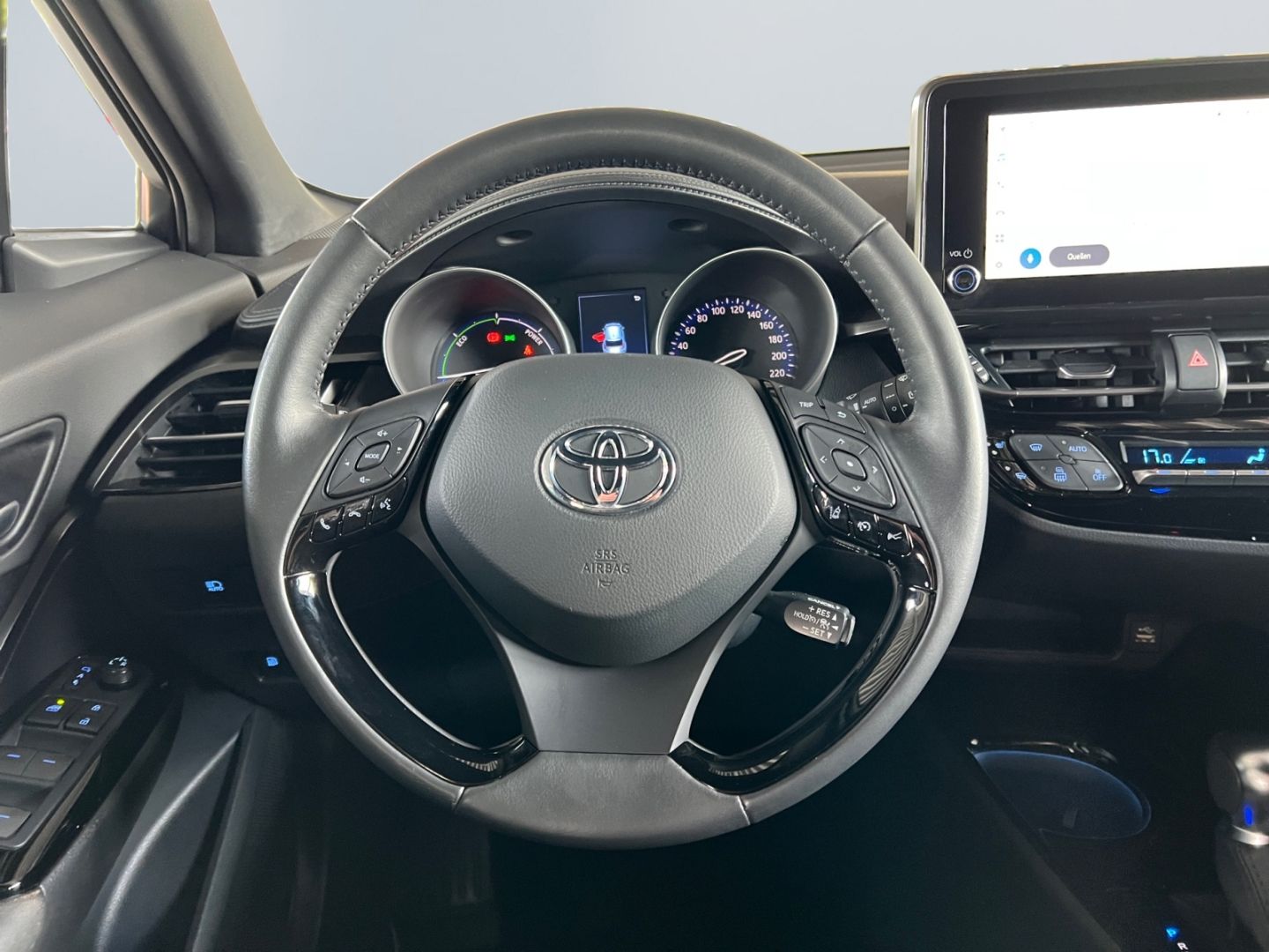 Toyota C-HR 2.0 Hybrid Team - Samsaru's Car Outlet