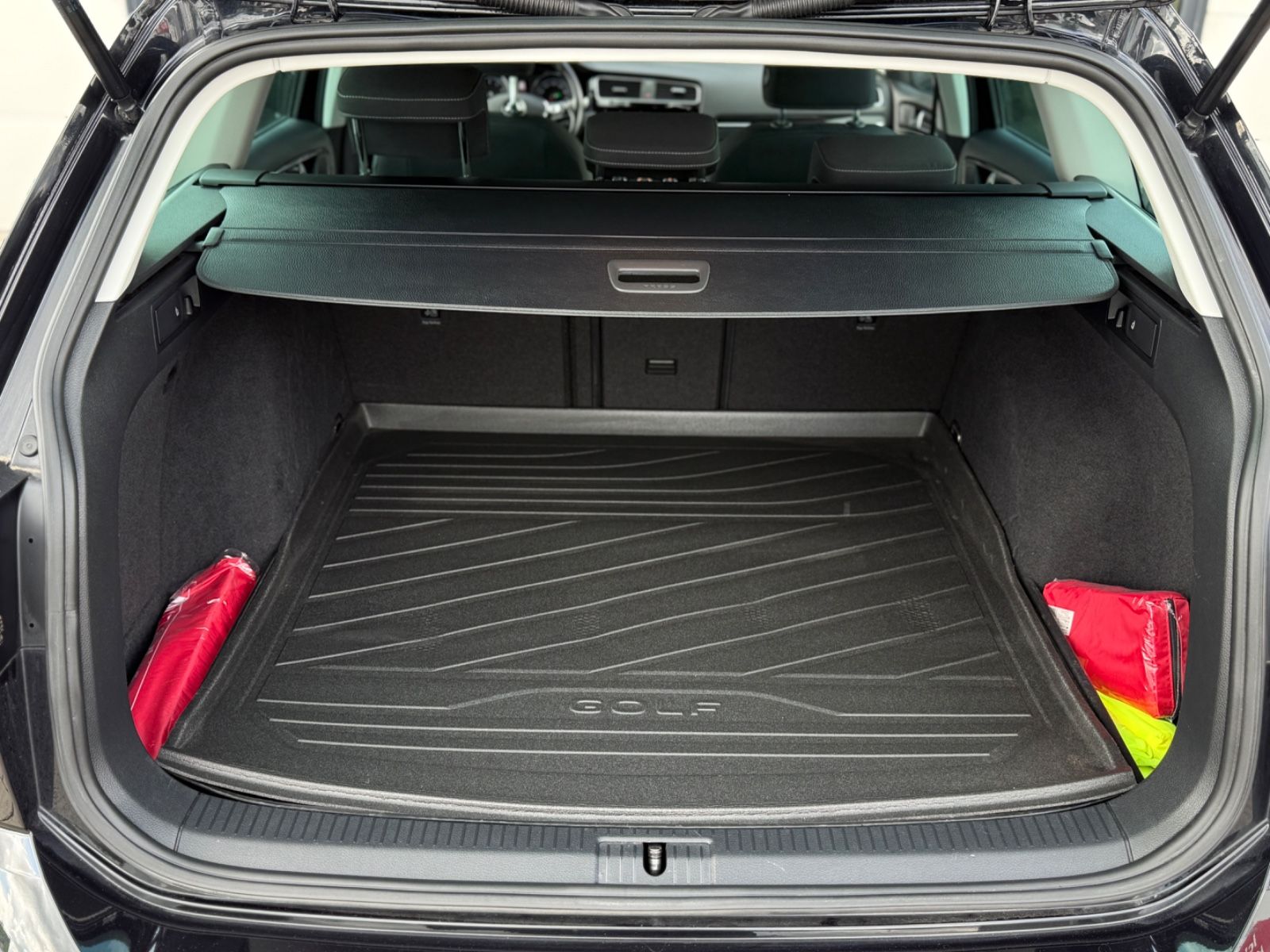 Volkswagen Golf Variant Highline - Samsaru's Car Outlet