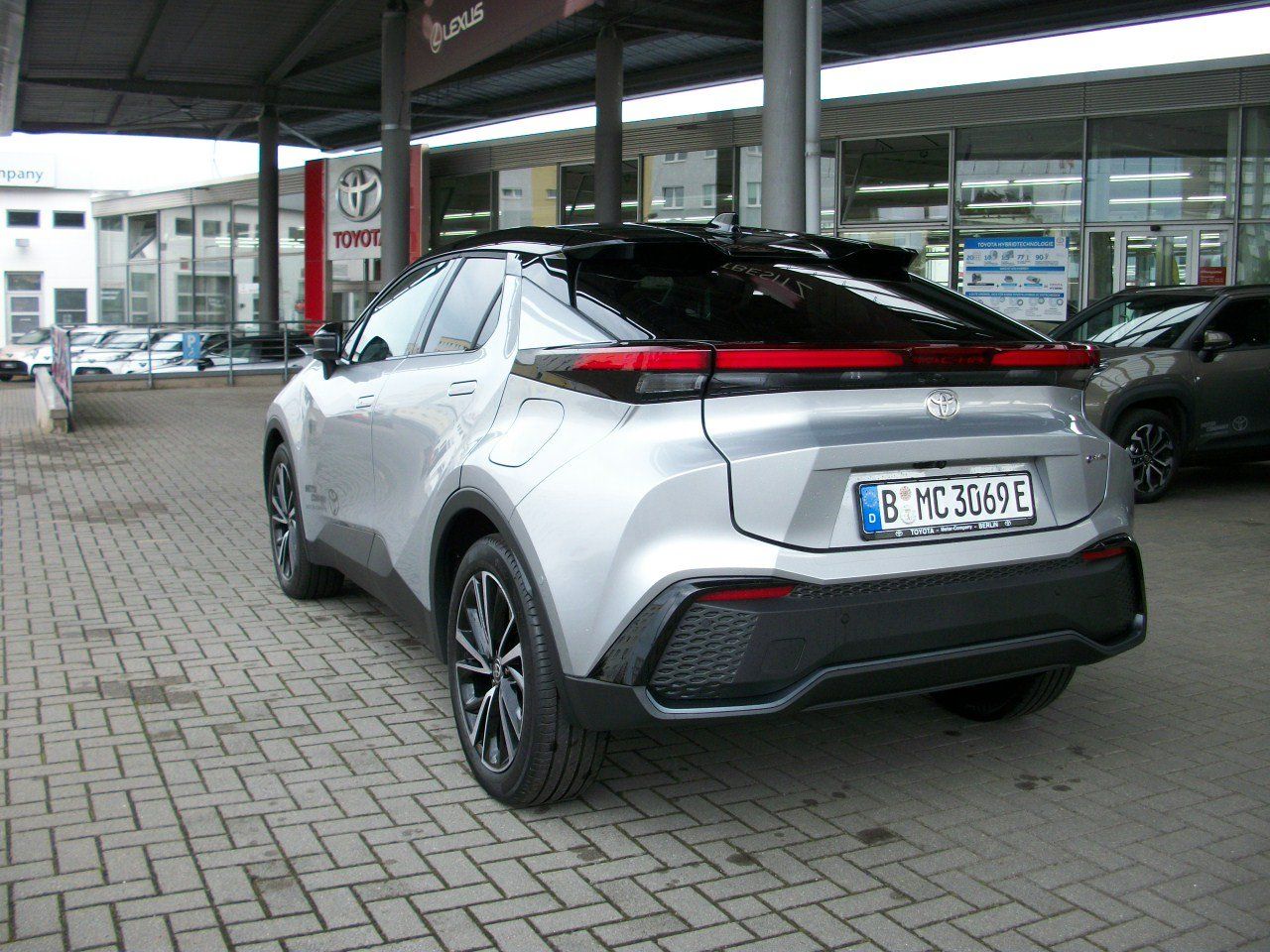 Toyota C-HR 2,0 l Plug-In 4x2 Lounge