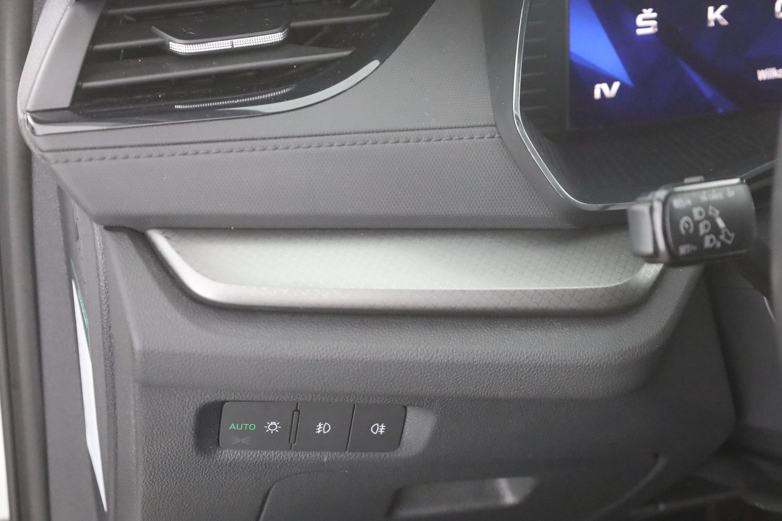 Skoda Octavia Combi 1.4 TSI iV Ambition - Samsaru's Car Outlet