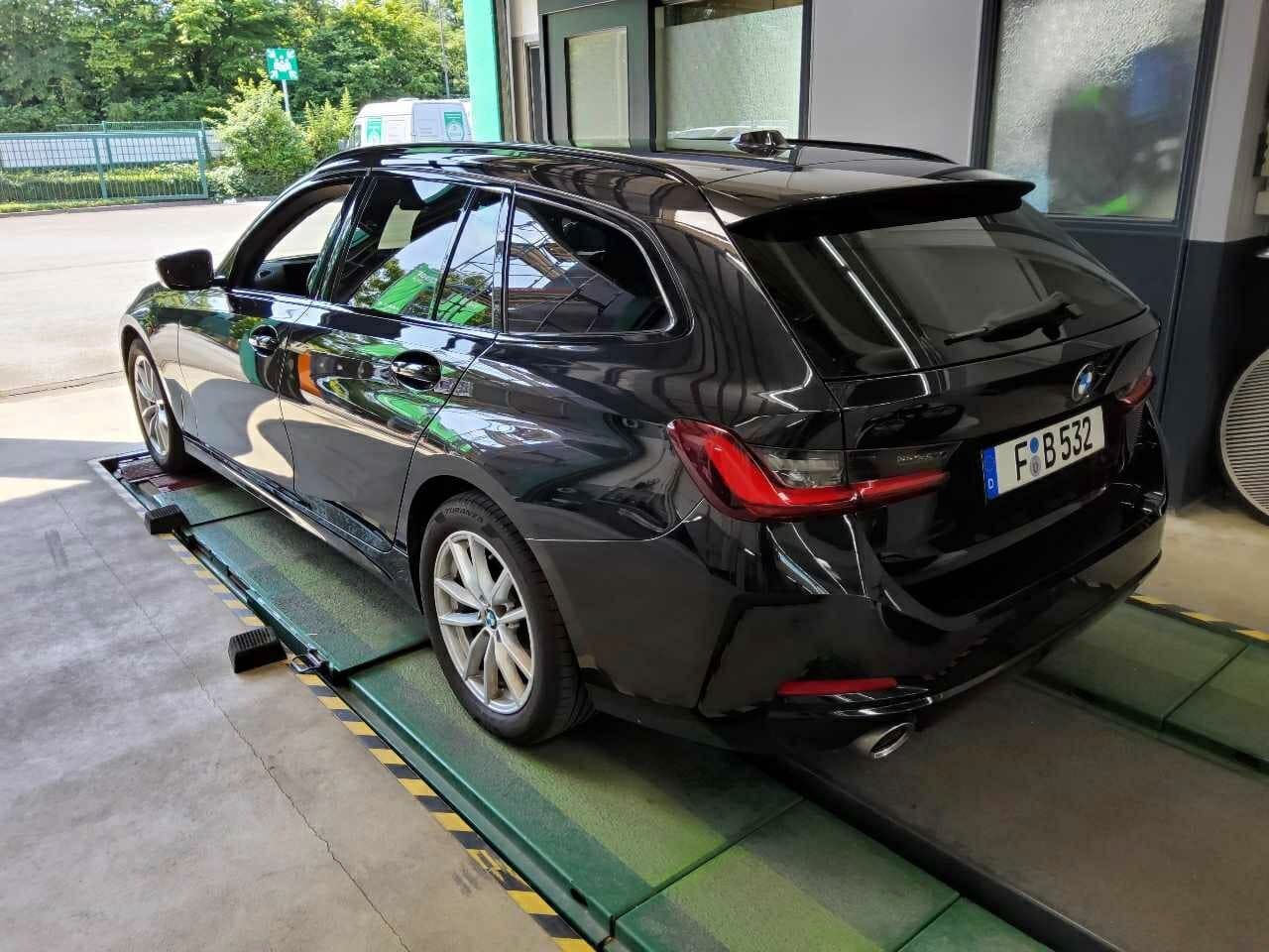 BMW 320 d Mild Hybrid - Samsaru's Car Outlet