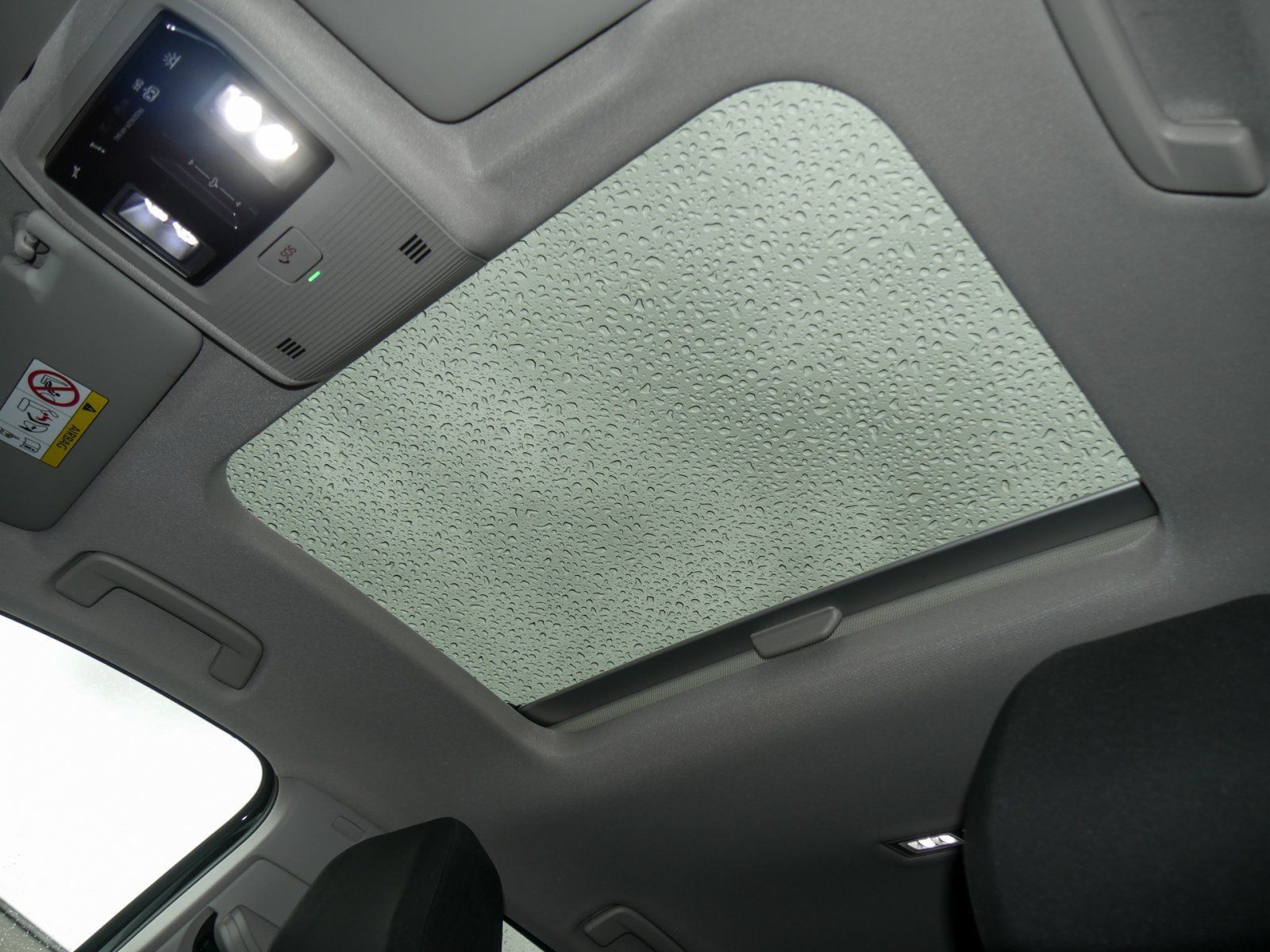 Volkswagen Golf Style 2.0 TDI DSG - Samsaru's Car Outlet
