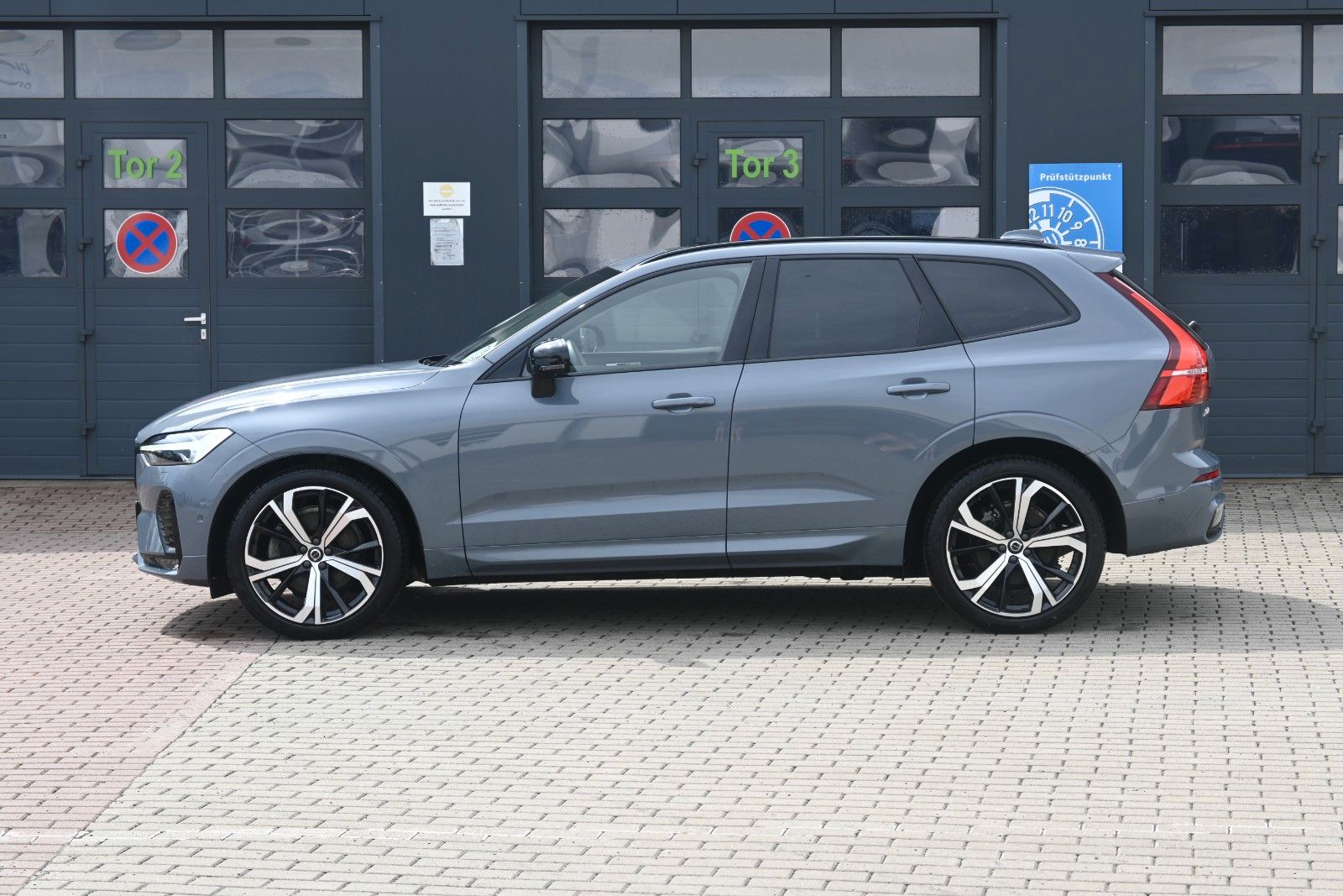 Volvo XC60 B5D AWD Ultimate Dark*LED*PANO*STHZ*H&K*360