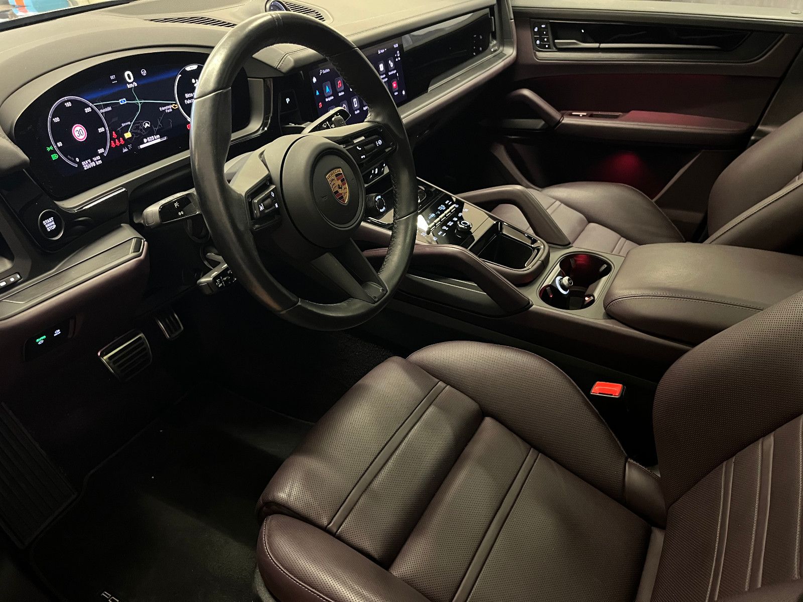 Porsche Cayenne GTS Coupe 22 Zoll Hinterachslenkung