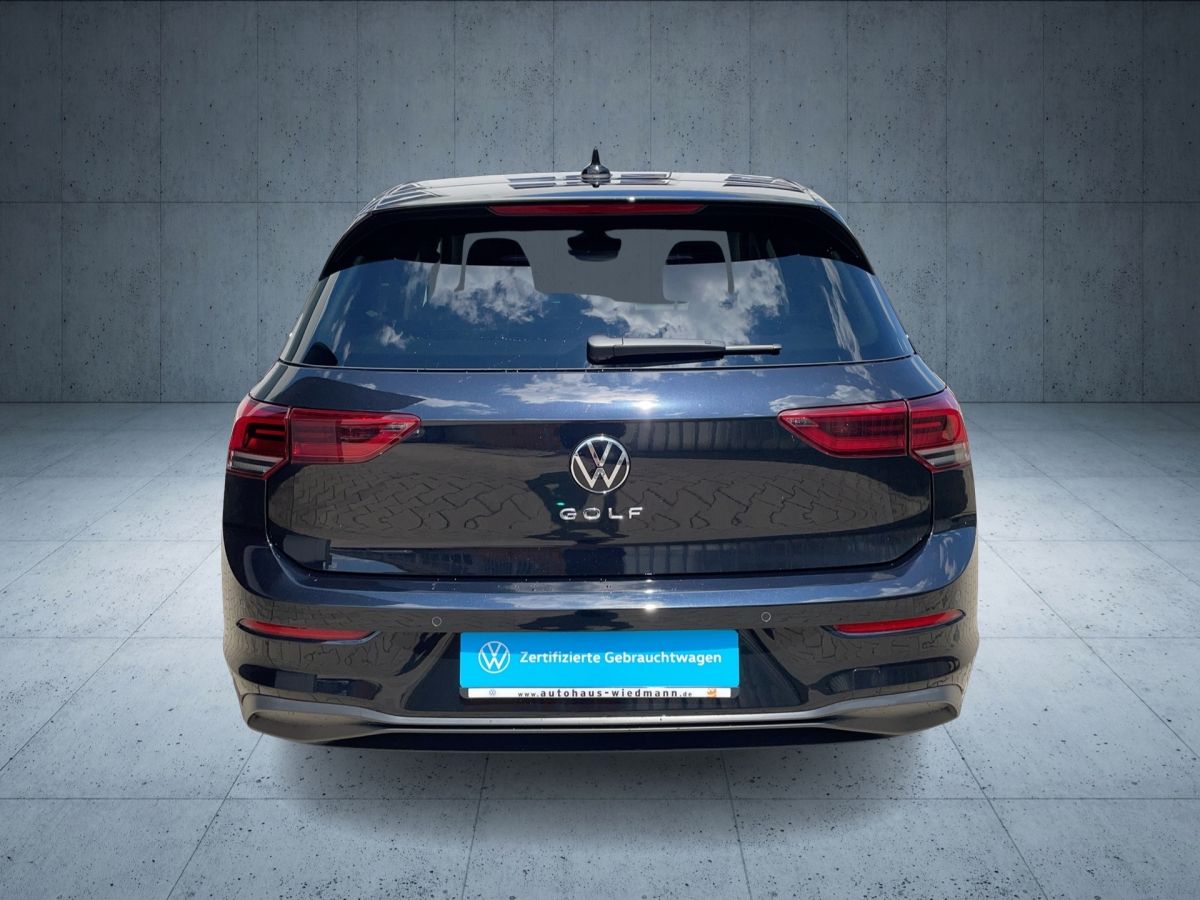 Volkswagen Golf Life 2.0 TDI DSG - Samsaru's Car Outlet