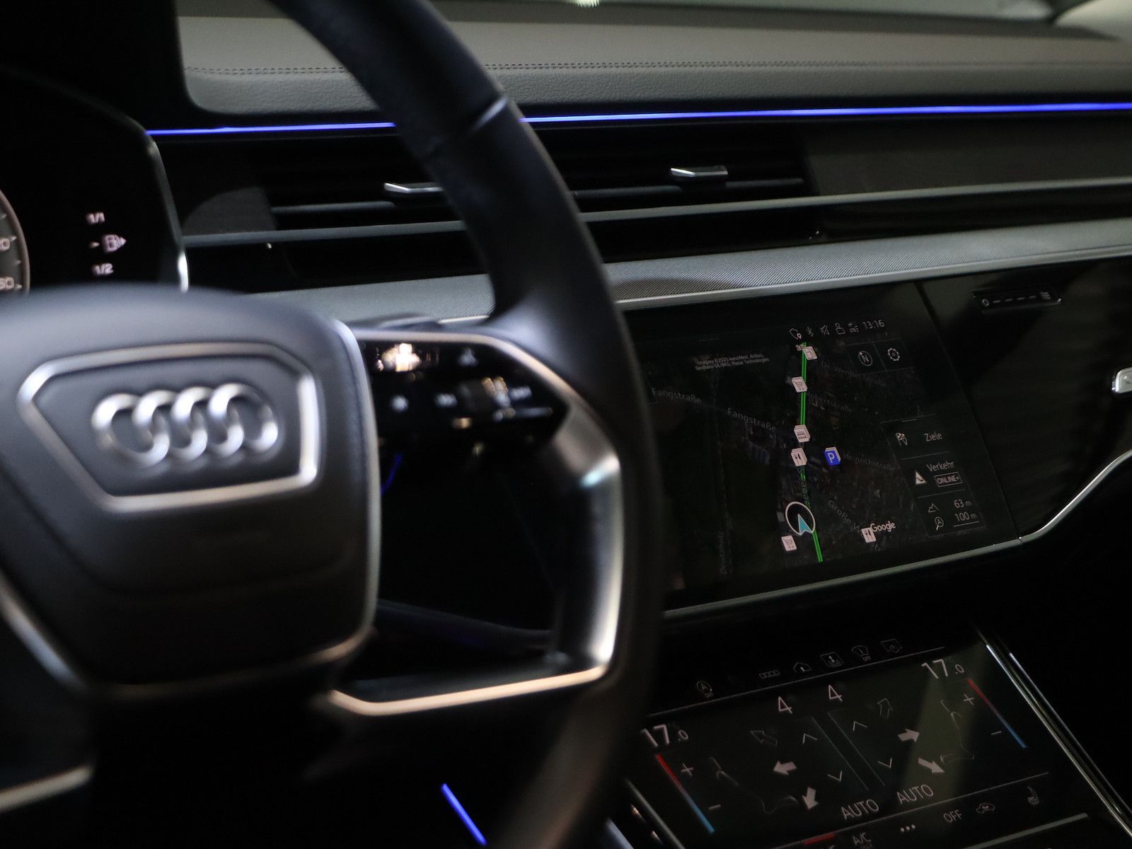 Audi A8 50 TDI QUATTRO VC+HUD - Samsaru's Car Outlet