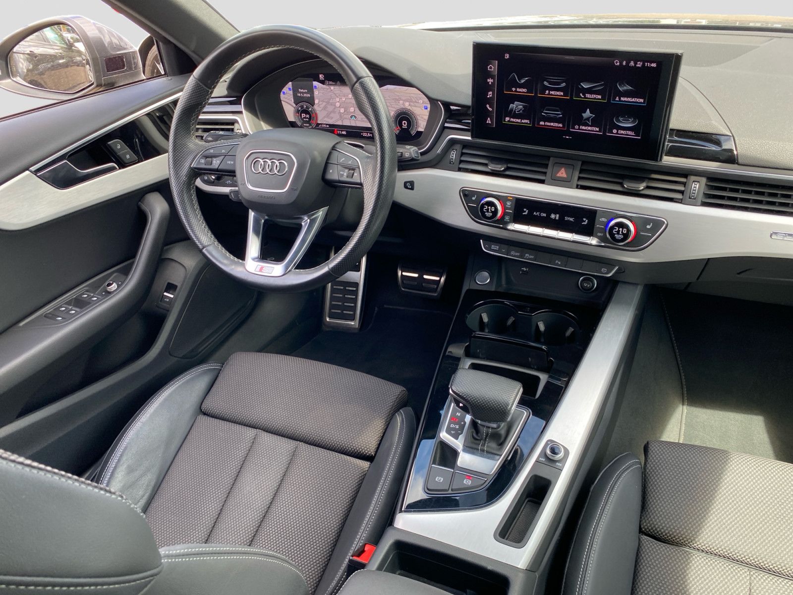 Audi A4 40 quattro 2.0TDI Avant S line ACC AHK KAMERA