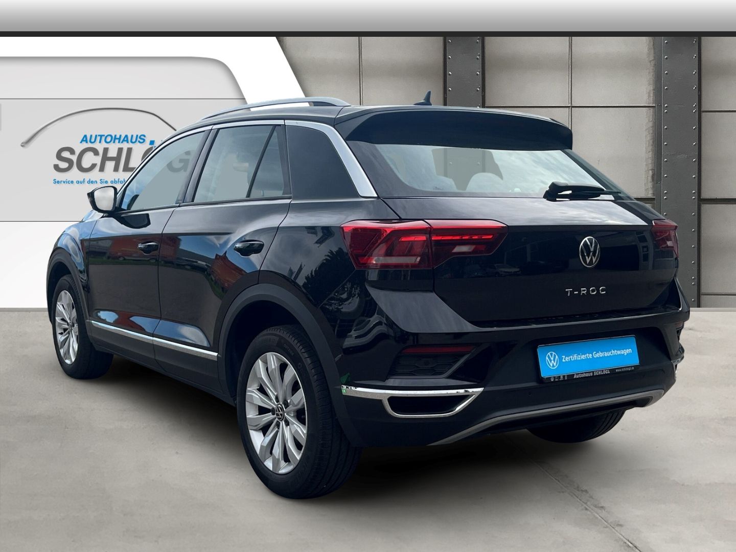Volkswagen T-Roc 1.5 TSI Sport - Samsaru's Car Outlet