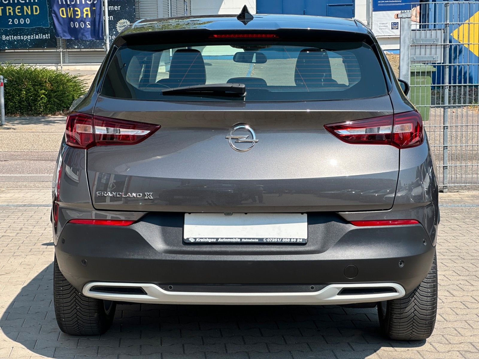 Opel Grandland 1.2 - Samsaru's Car Outlet