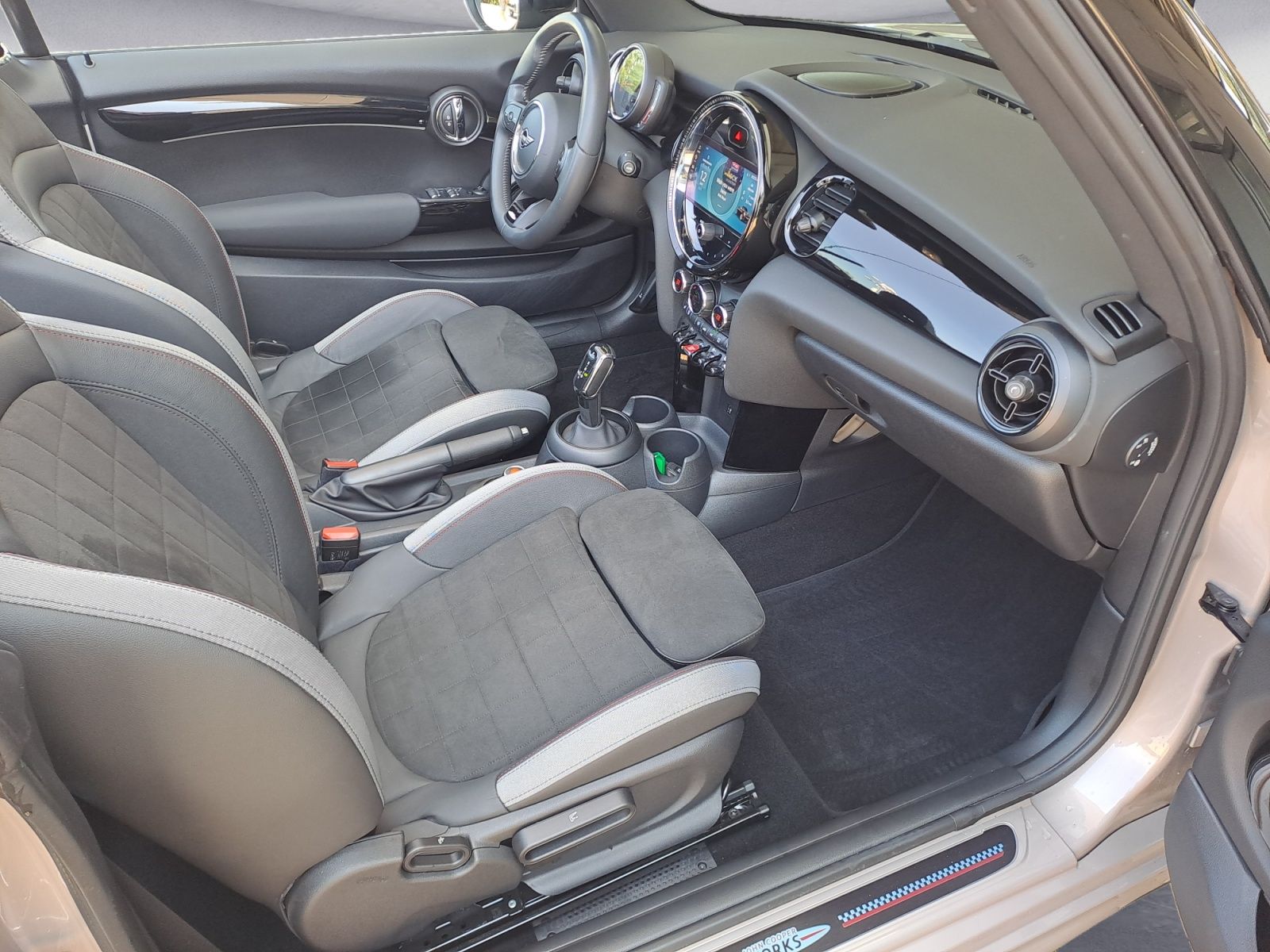 MINI John Cooper Works Cabrio JCW - Samsaru's Car Outlet