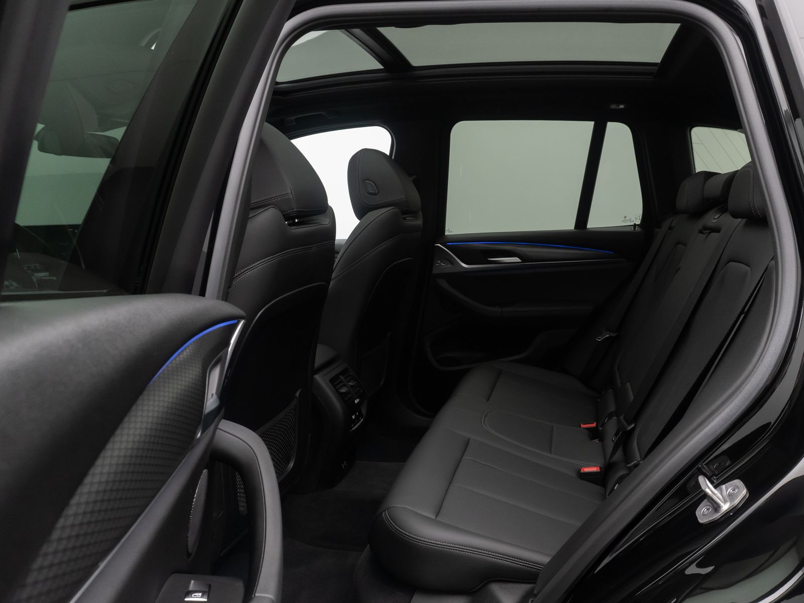 BMW X3 xD30i M Sport AHK Kamera DAB HUD Panorama 20"