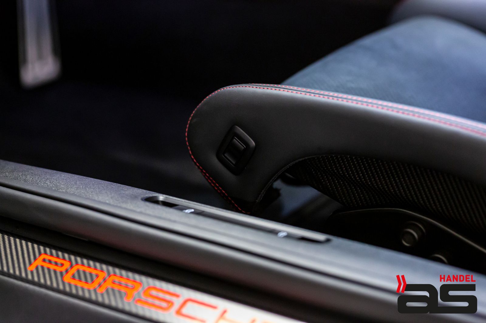 Porsche 911 992 GT3 RS - Samsaru's Car Outlet
