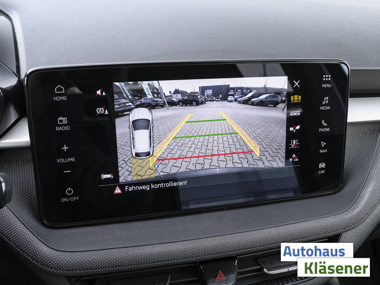 Skoda Fabia Tour 1.0TSI 85KWDSG LED NAVI KAMERA BSD