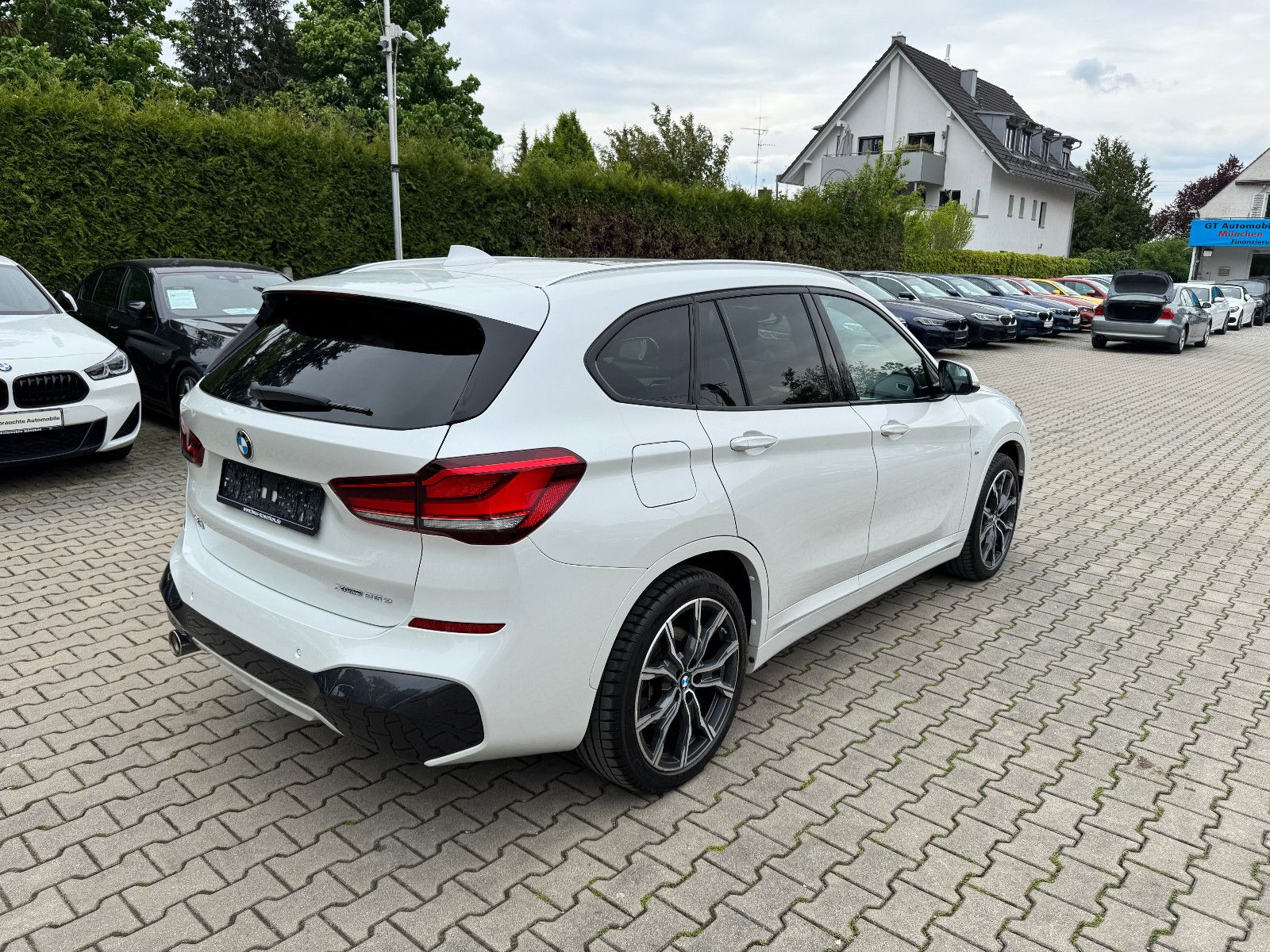 BMW X1 xDrive 25 e M Sport - Samsaru's Car Outlet