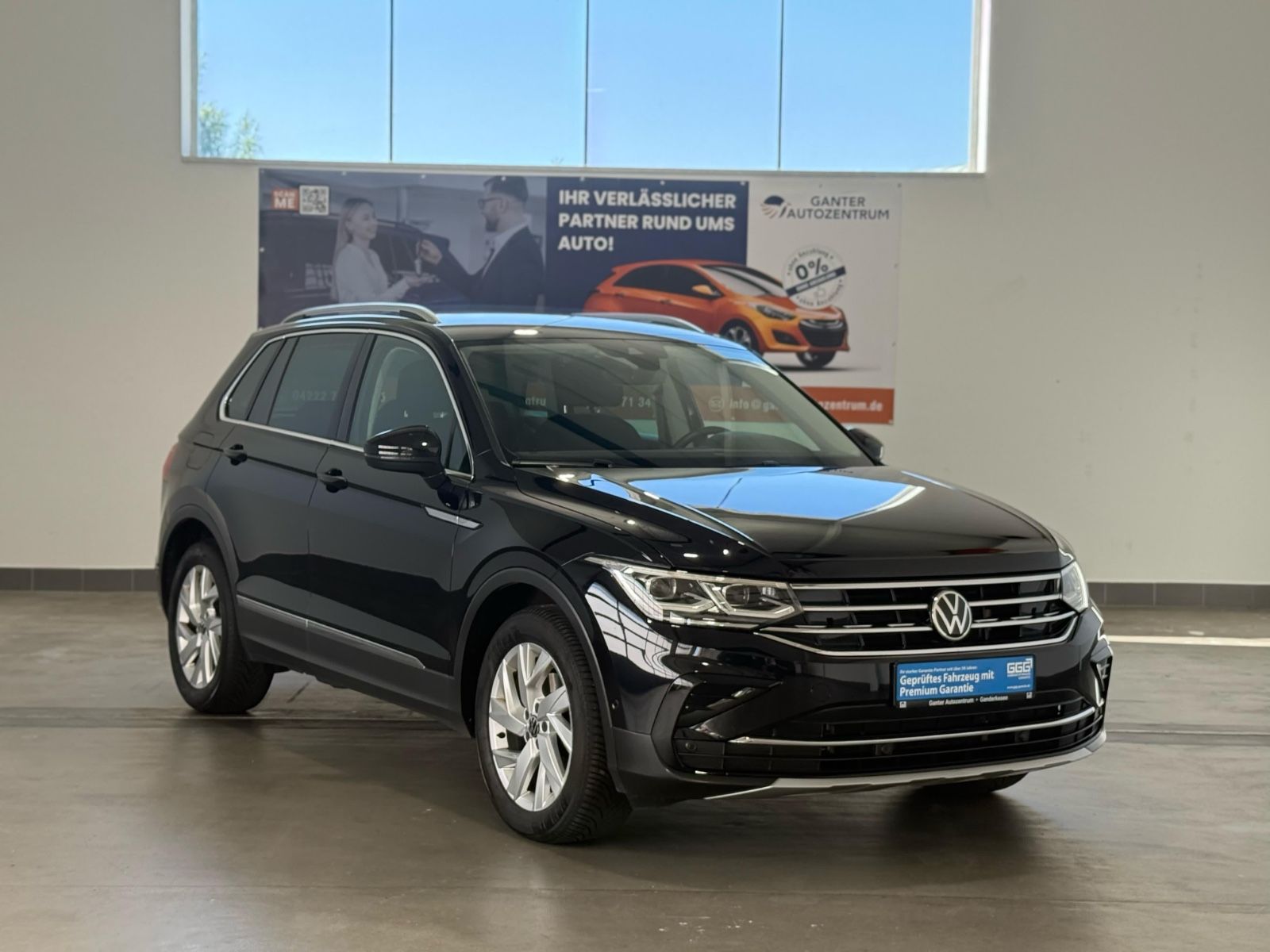 Volkswagen Tiguan Elegance 2.0 TDI DSG - Samsaru's Car Outlet