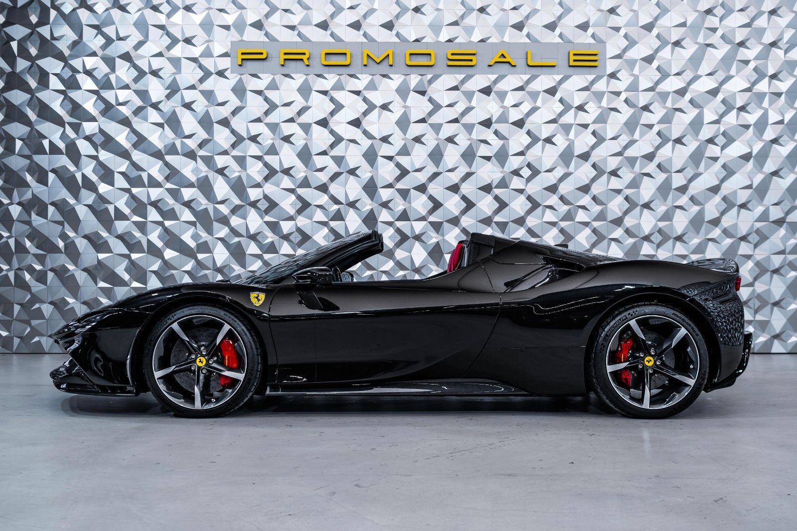 Ferrari SF90 Spider Assetto Fiorano - Samsaru's Car Outlet