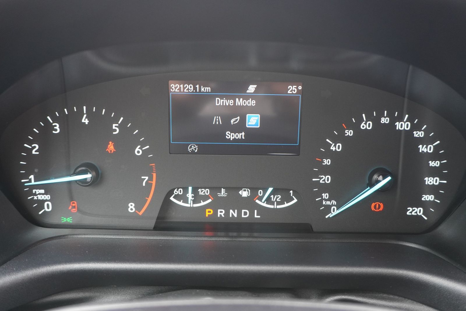 Ford Fiesta 1.0 EB mHeV Autom. ST-Line LED ACC Kamera
