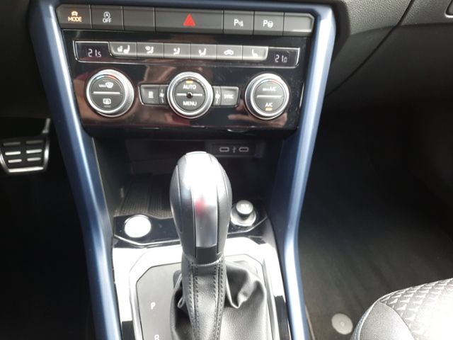 Volkswagen T-Roc 1.5 TSI DSG United - Samsaru's Car Outlet