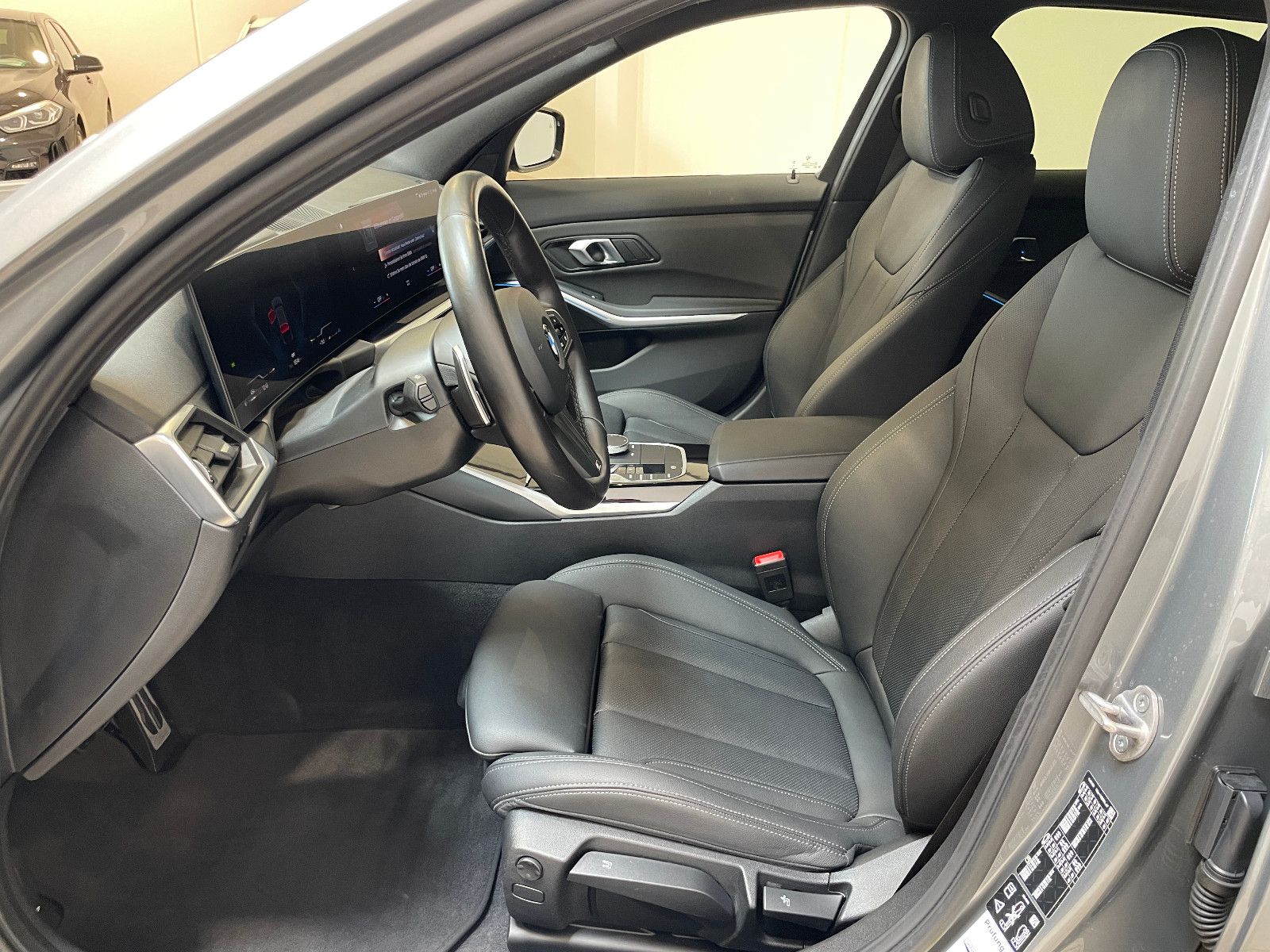 BMW 320d xDrive M Sport M Paket - Samsaru's Car Outlet