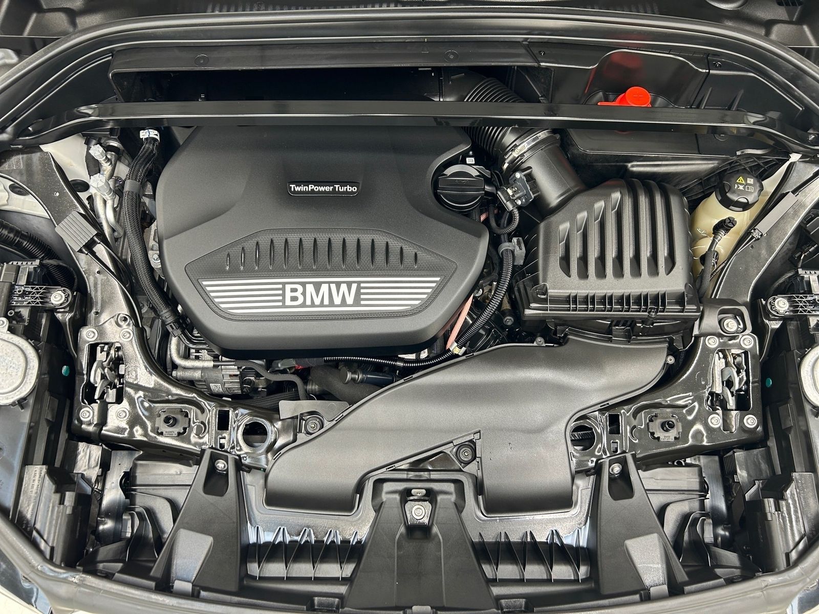 BMW X1 xDrive25d Sport Line - Samsaru's Car Outlet