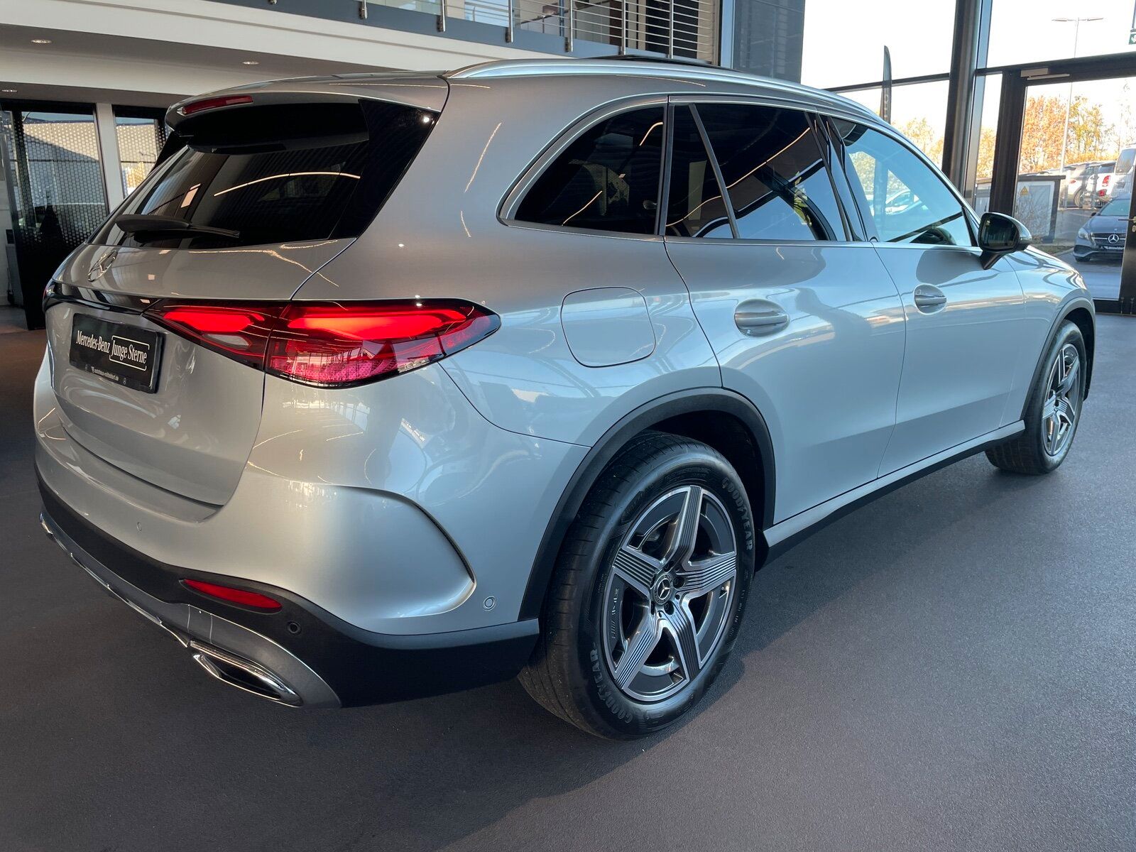 Mercedes-Benz GLC 300 4M AMG ADVANCED+ PANO DIGITALLIGHT AHK