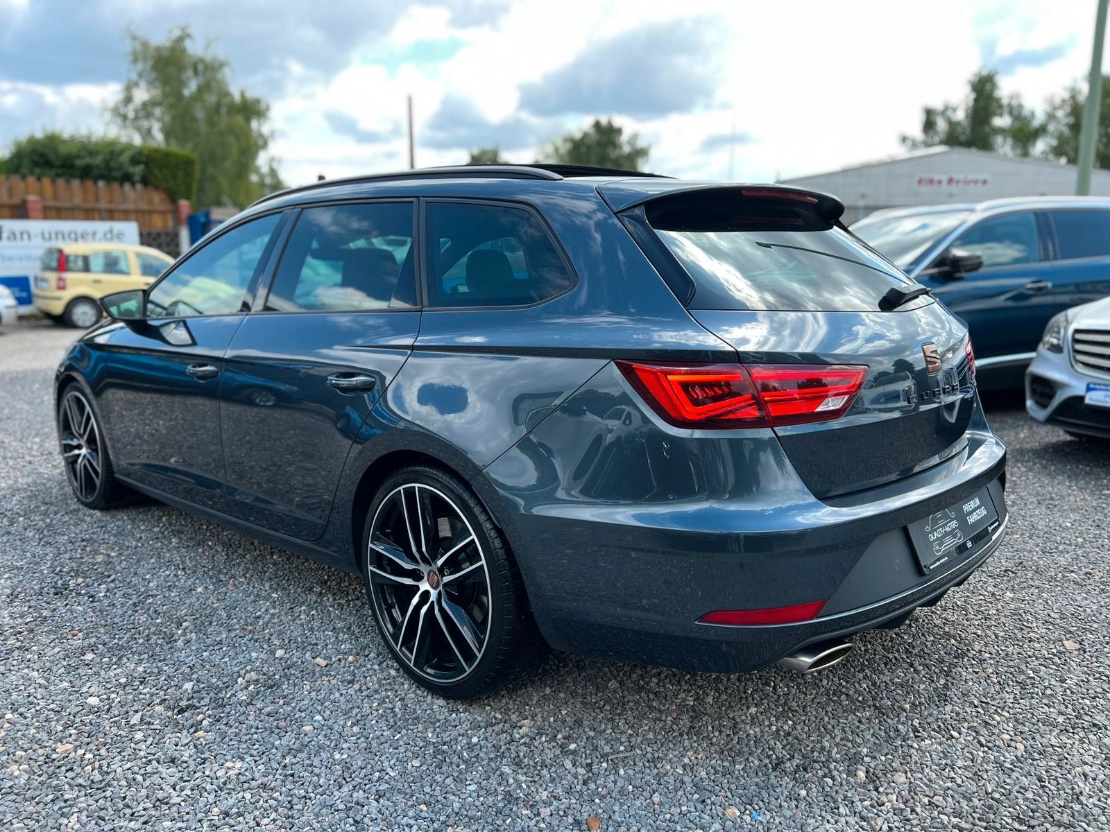 Cupra LEON 300 4DRIVE - Samsaru's Car Outlet