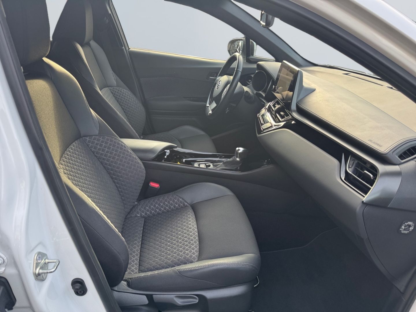 Toyota C-HR 1.8 Hybrid Team D *LED*ACC*CAM*Navi*AHK*