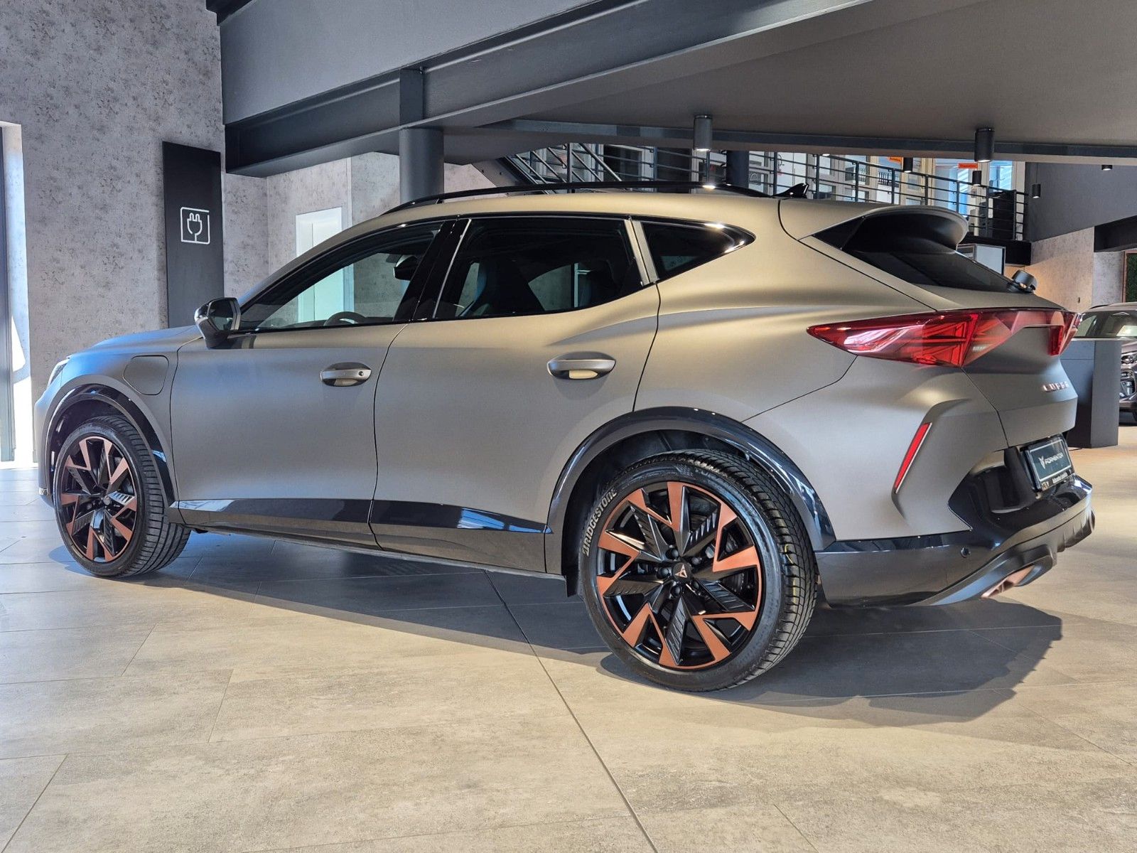 Cupra Formentor VZ 1.5 e-HYBRID - Samsaru's Car Outlet