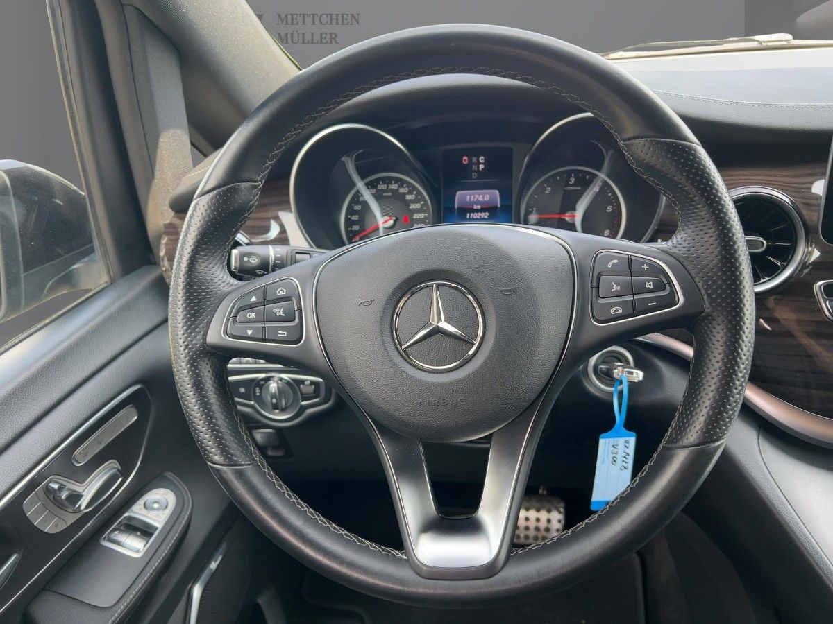 Mercedes-Benz V 300d 4M AMG Design Avantgarde - Samsaru's Car Outlet