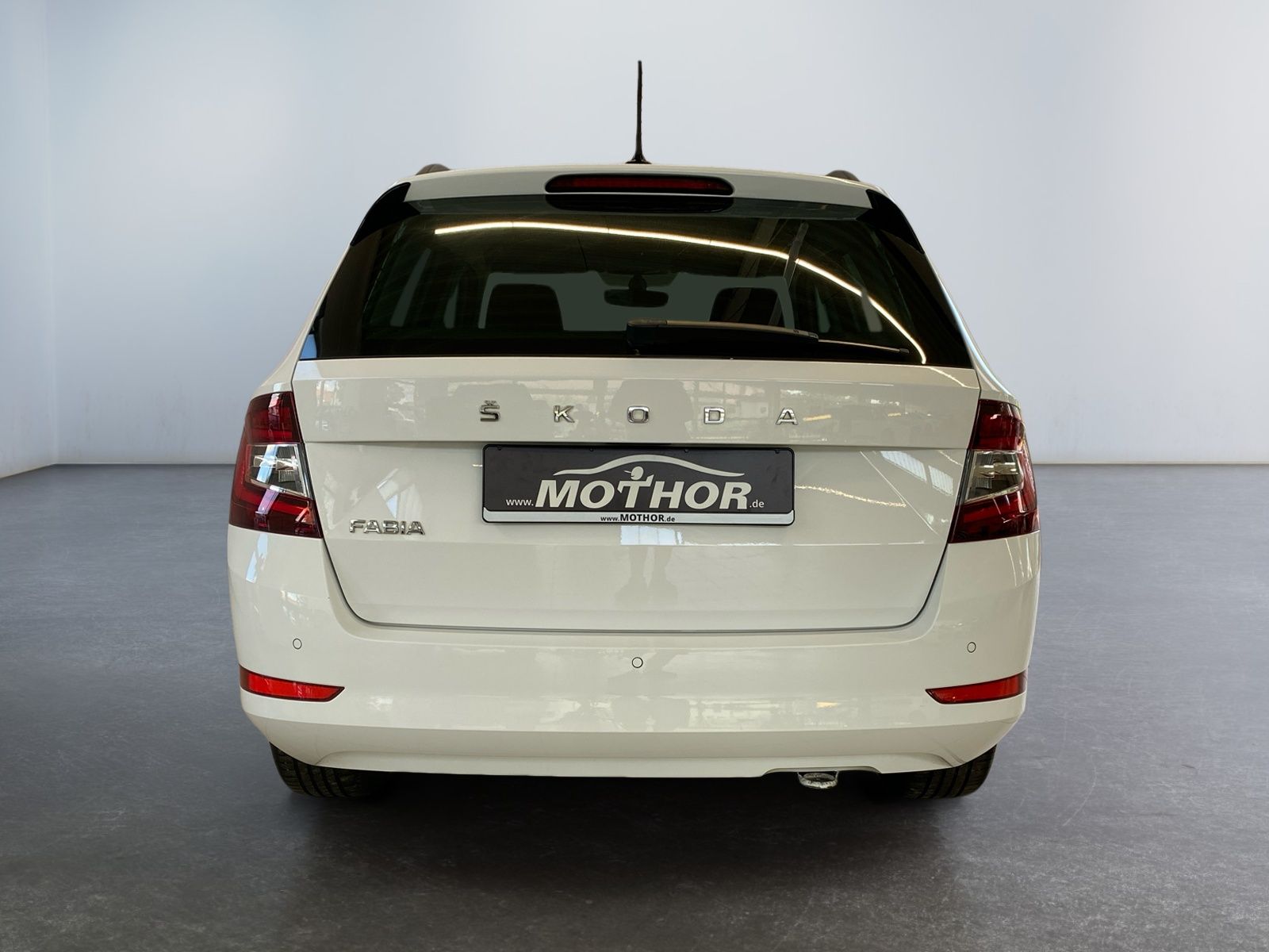 Skoda Fabia Combi 1.0 TSI DSG - Samsaru's Car Outlet