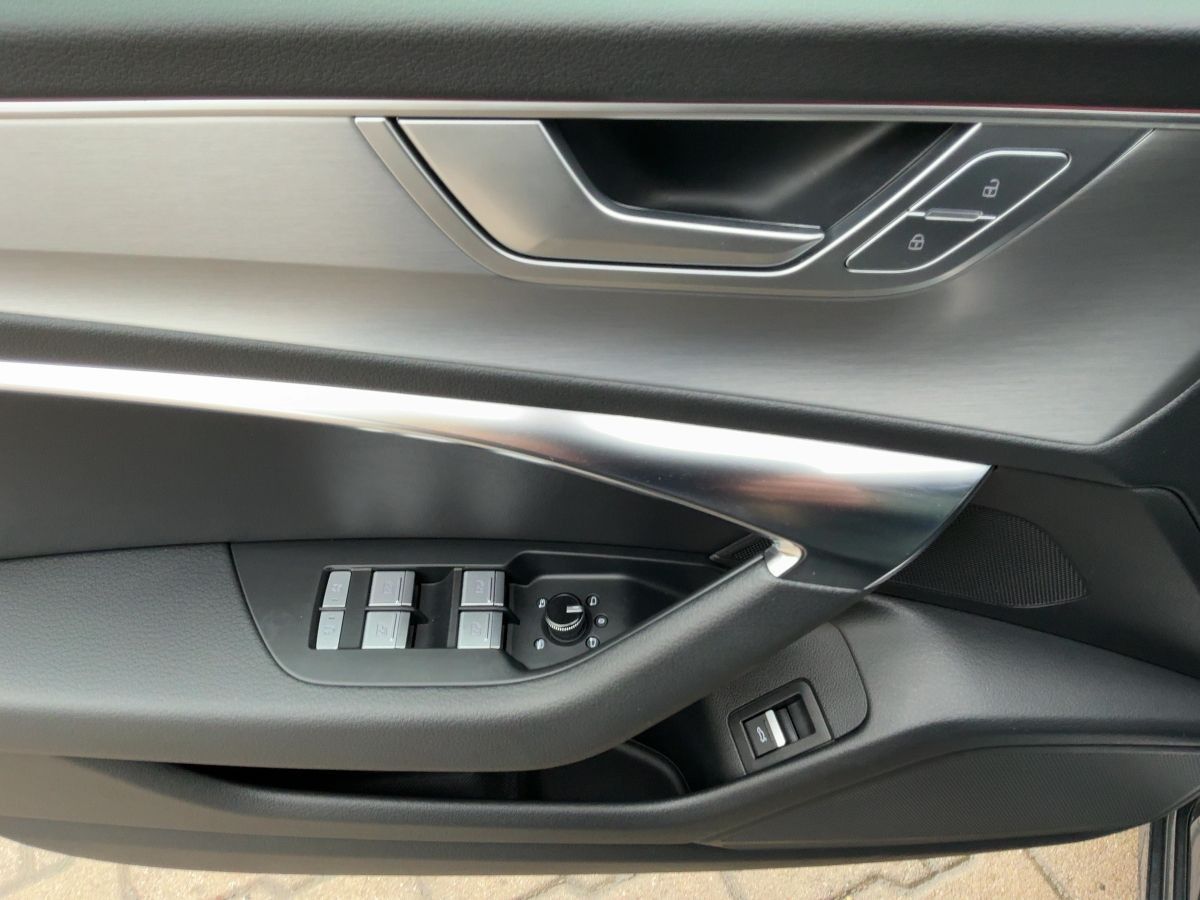 Audi A6 Avant 50 TDI S-TR QU S-LINE MATRIX+ACC+PANO