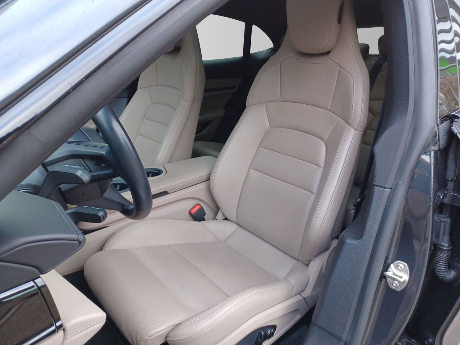Porsche Taycan 4S Cross Turismo