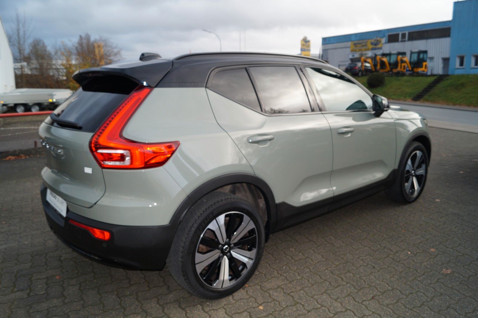 Volvo XC40 Recharge Single 2WD Plus Aut./AHK/Microtech