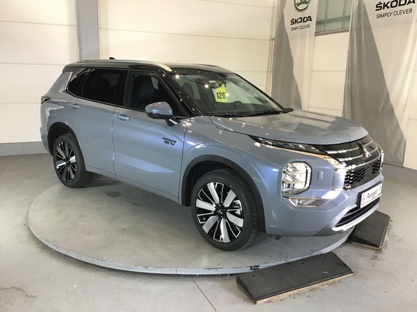 Mitsubishi Outlander TOP PHEV  ACC/Pano/Navi/Leder/360°