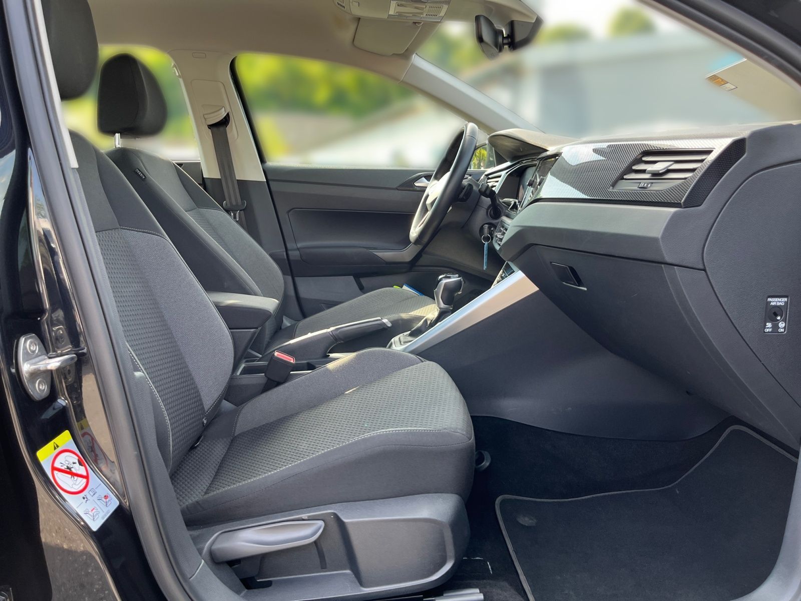 Volkswagen Polo Life 1.0 TSI DSG - Samsaru's Car Outlet