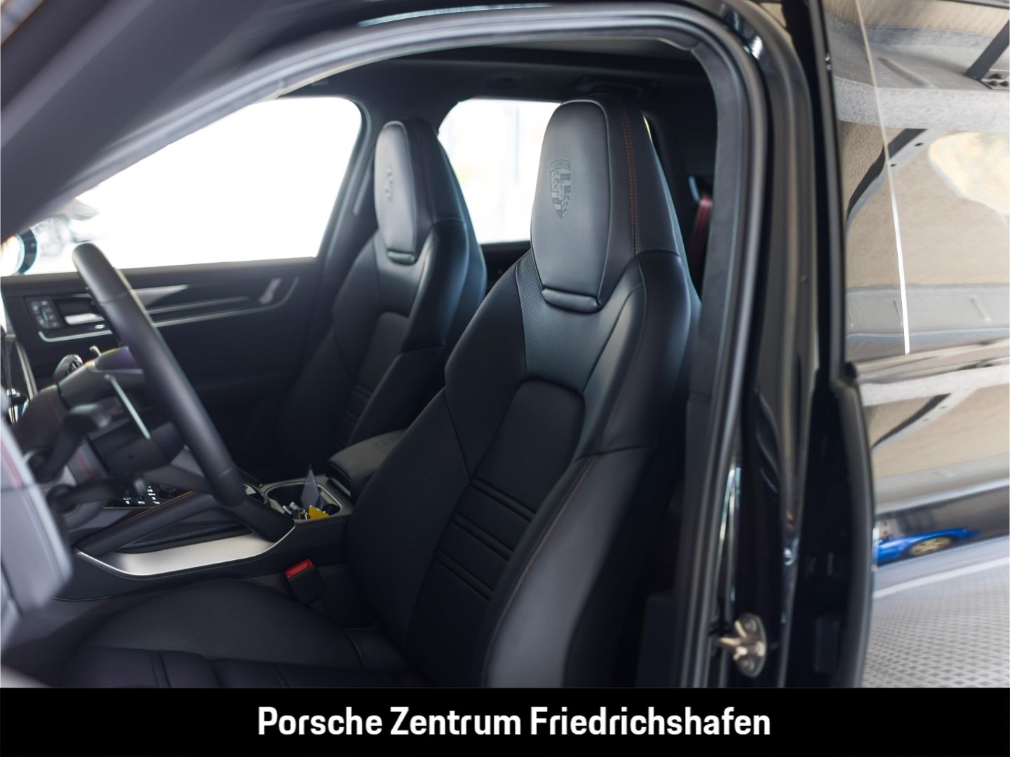 Porsche Cayenne GTS HA-Lenkung InnoDrive Head-Up BOSE
