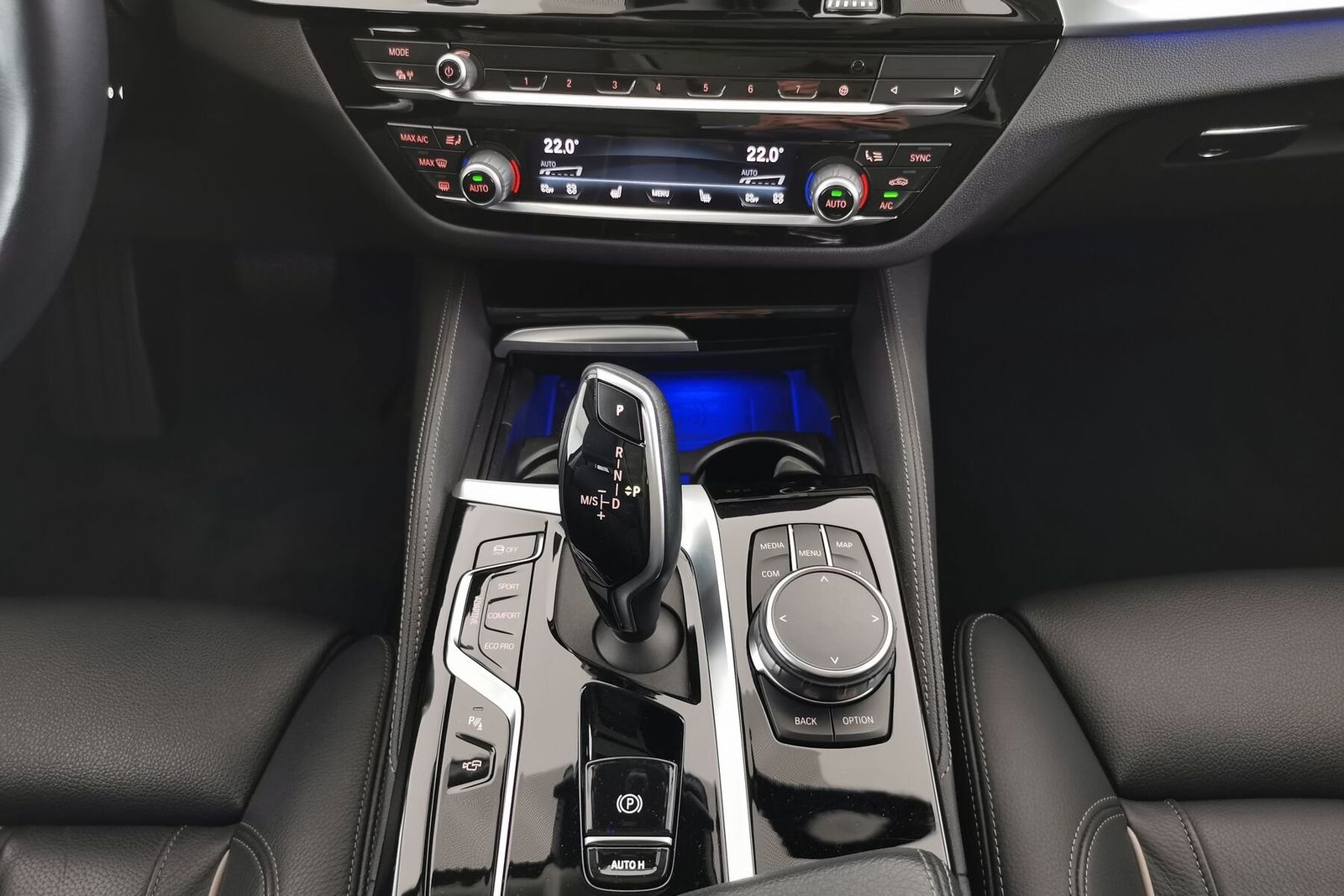 BMW 530i xDrive Luxury|ACC|PANO|HUD|360°|elSitze|AHK