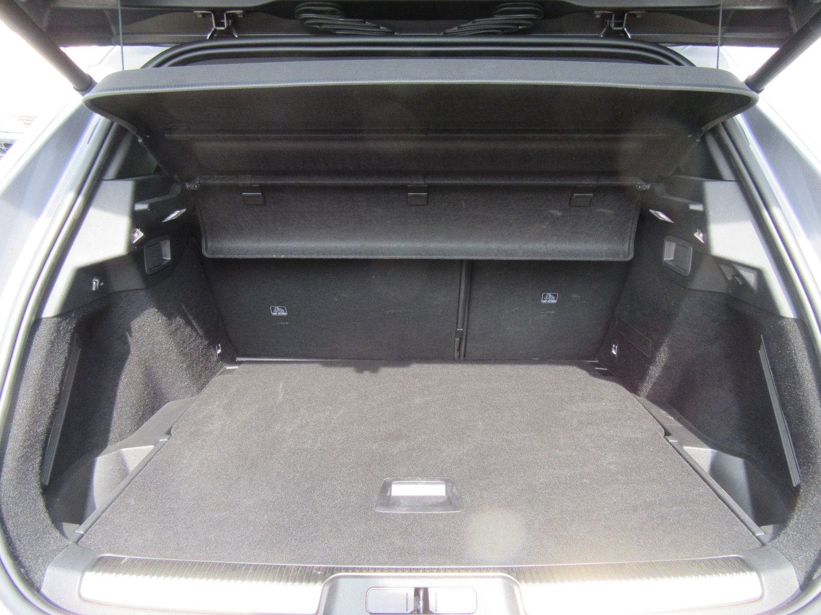DS Automobiles DS7 Crossback Rivoli PT 180 EAT8*Pano*Sitzheiz*