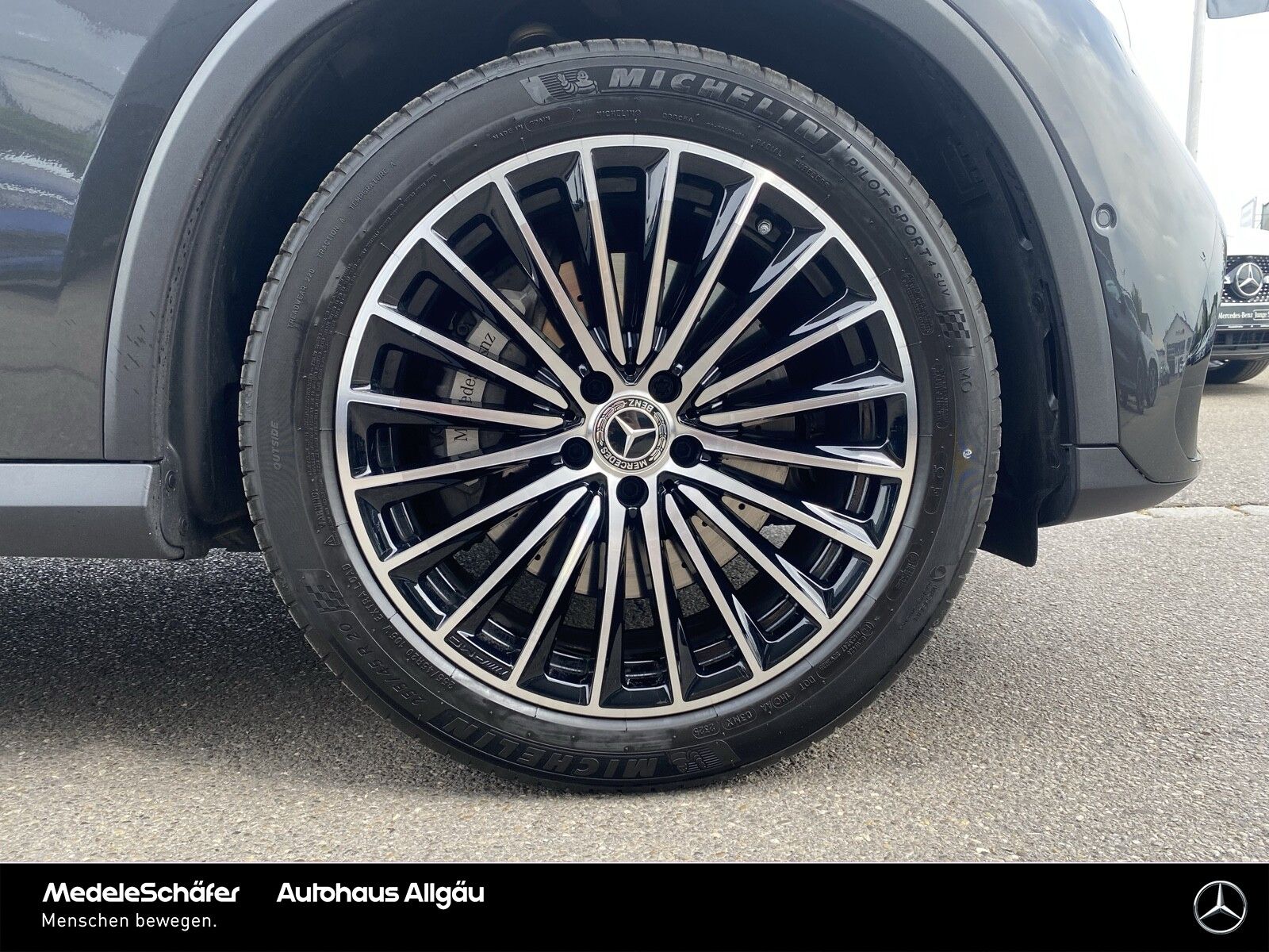 Mercedes-Benz GLC 220 d 4M AMG Night 20' Dist AHK LED Ambi Kam