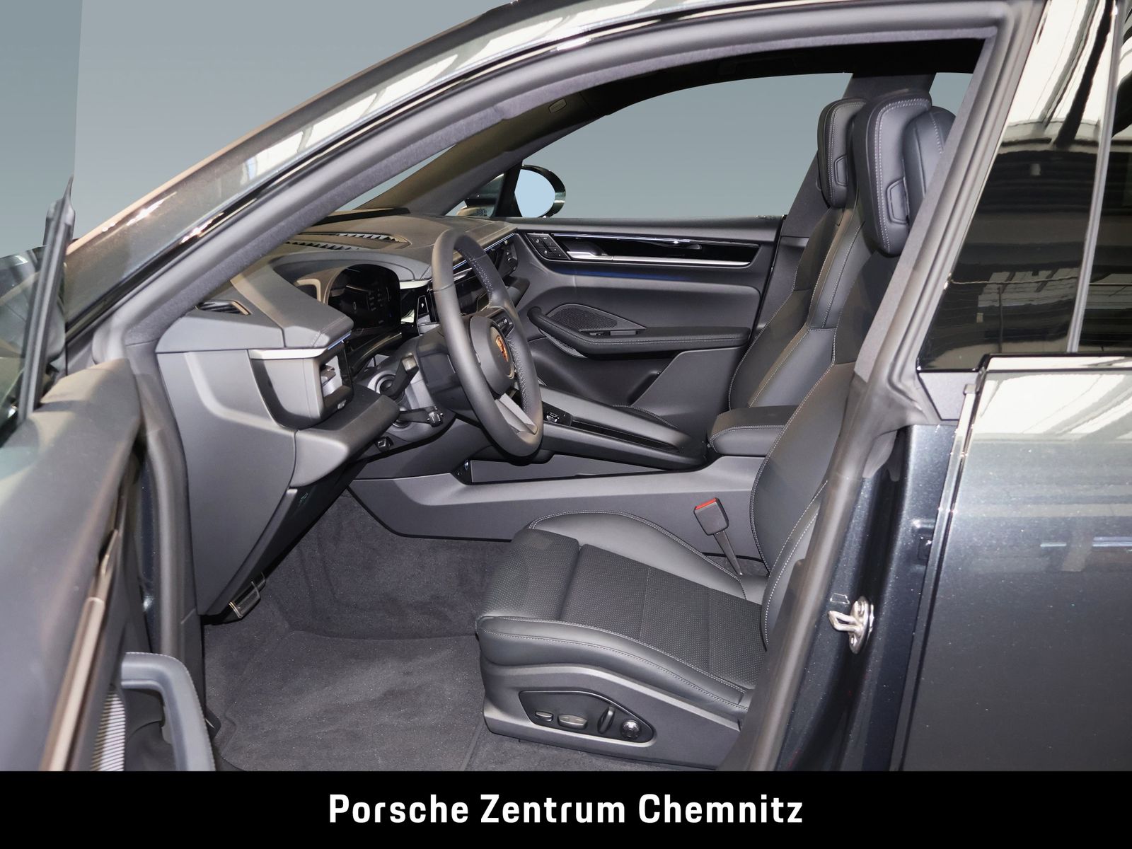 Porsche Macan 4S Electric Luft;AHZV;Pano;BOSE;Matrix-LED